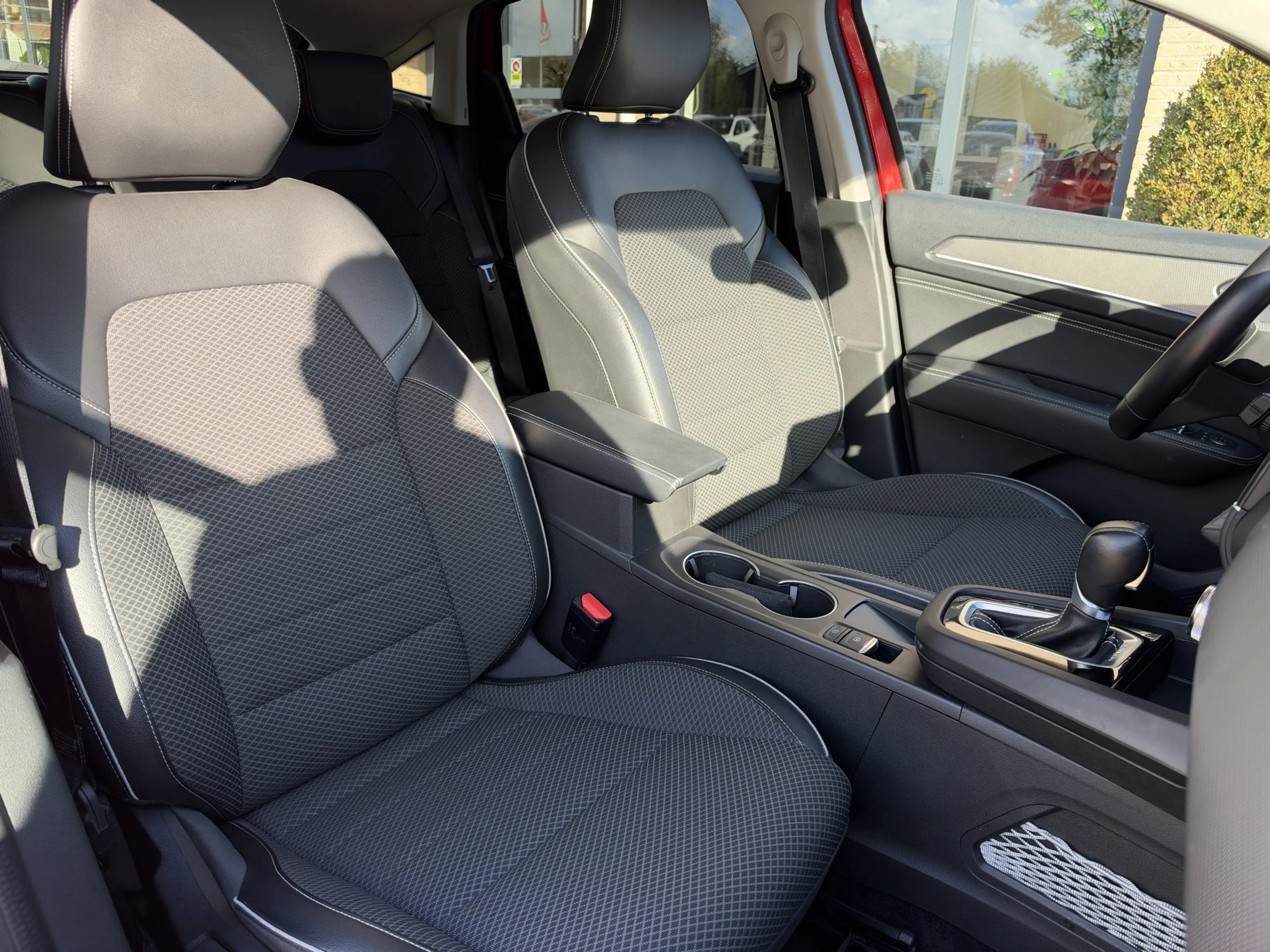 Renault Arkana 1.6 E-Tech Hybrid Automaat 145 Intens Full LED / C — photo 24