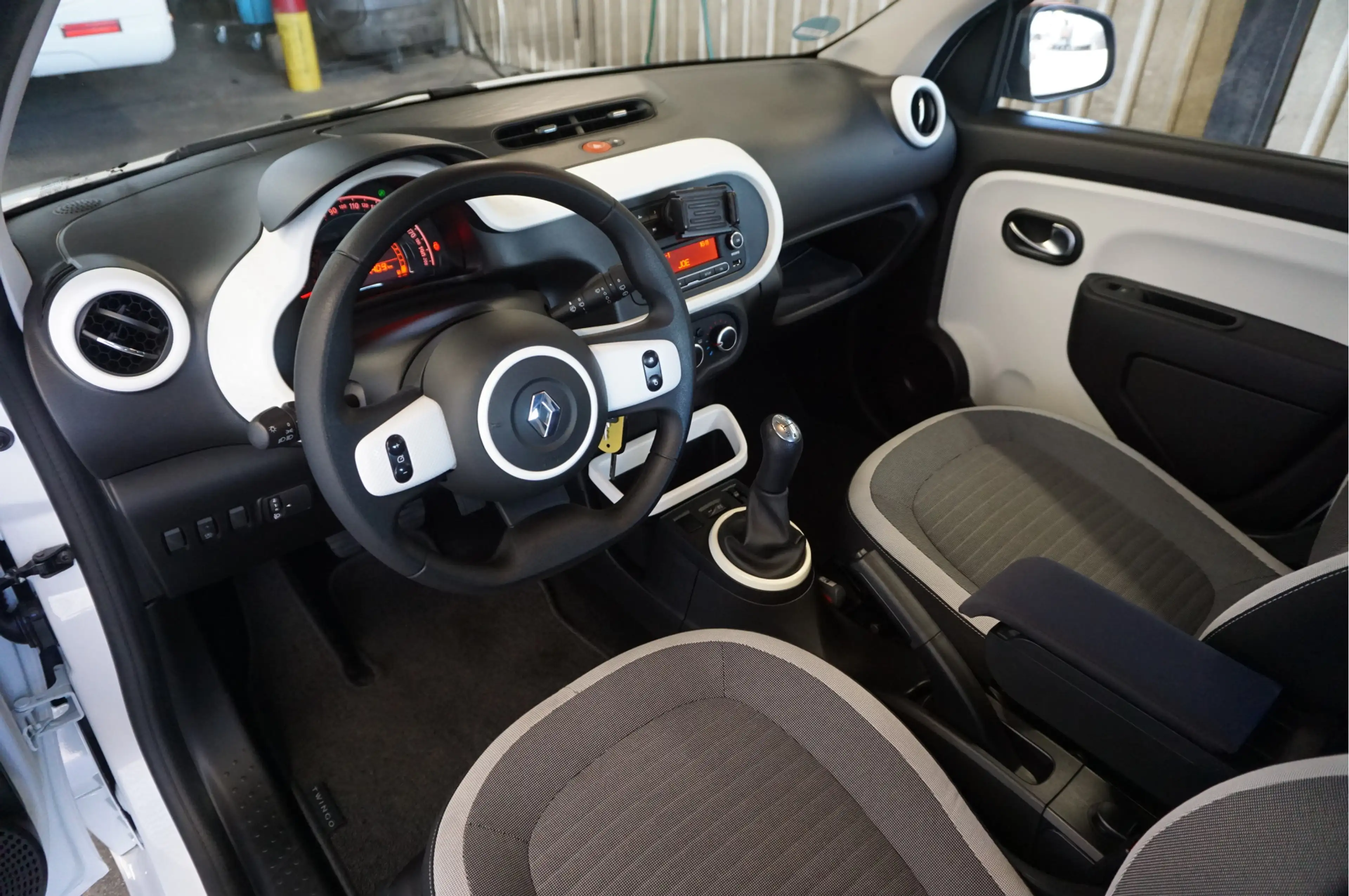 Renault Twingo 1.0 SCe Collection + Airco/ Trekhaak/ Garantie! — photo 11
