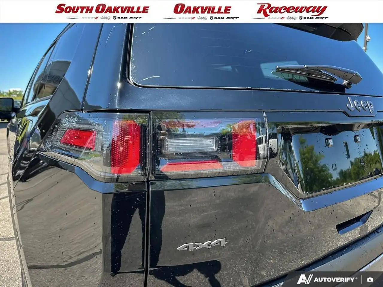 Jeep Cherokee снимка Jeep Cherokee