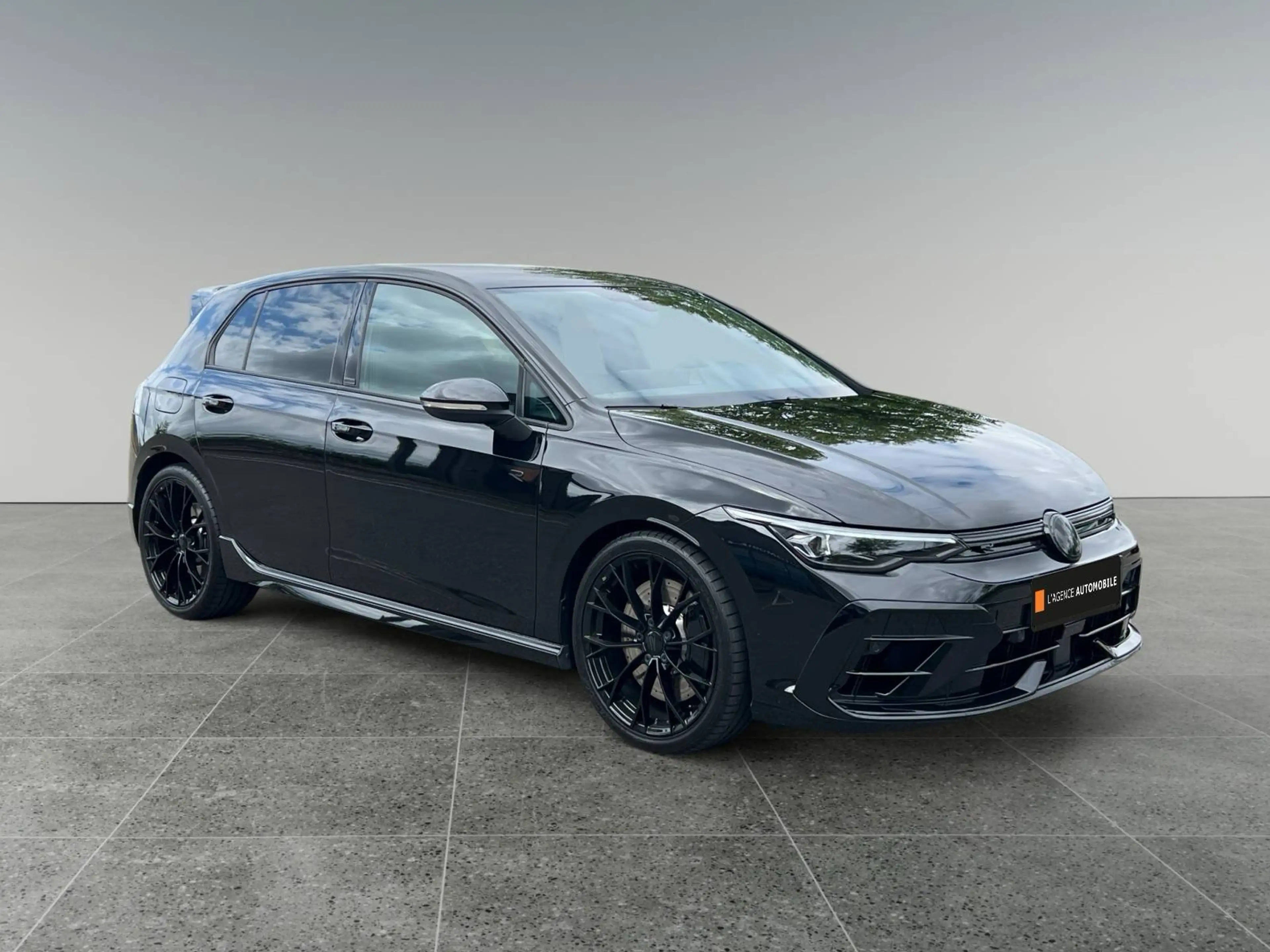 Volkswagen Golf R 8.5 FACELIFT-BLACK EDITION-AKRAPOVIC-333CV-GARANTIE 24 MOIS — photo 8