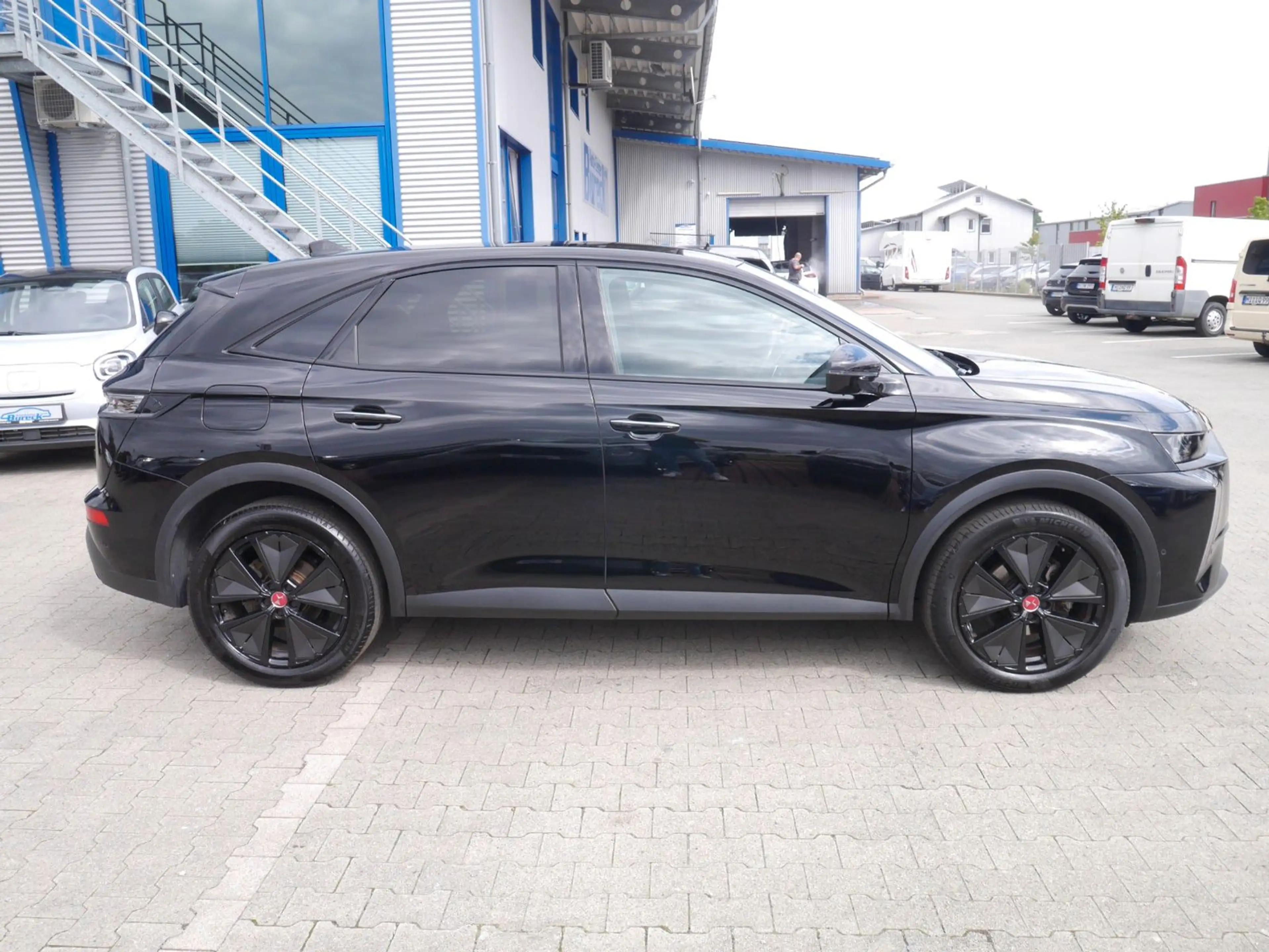 DS Automobiles DS 7 Crossback DS 7 Blue HDI Perf. Line 130 Navi/LED/SHZ/Kamera — photo 12