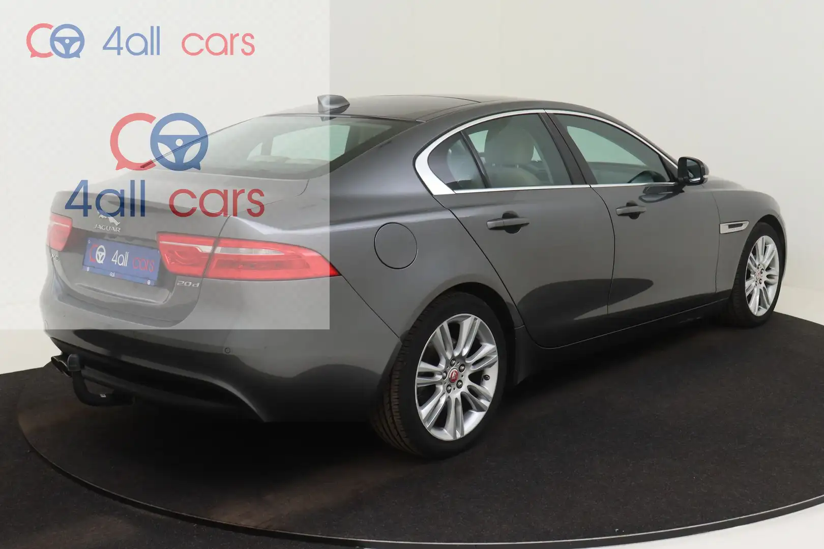 Jaguar XE 2842 Prestige Business Edition PanDak, Trekhaak, Gris - 2