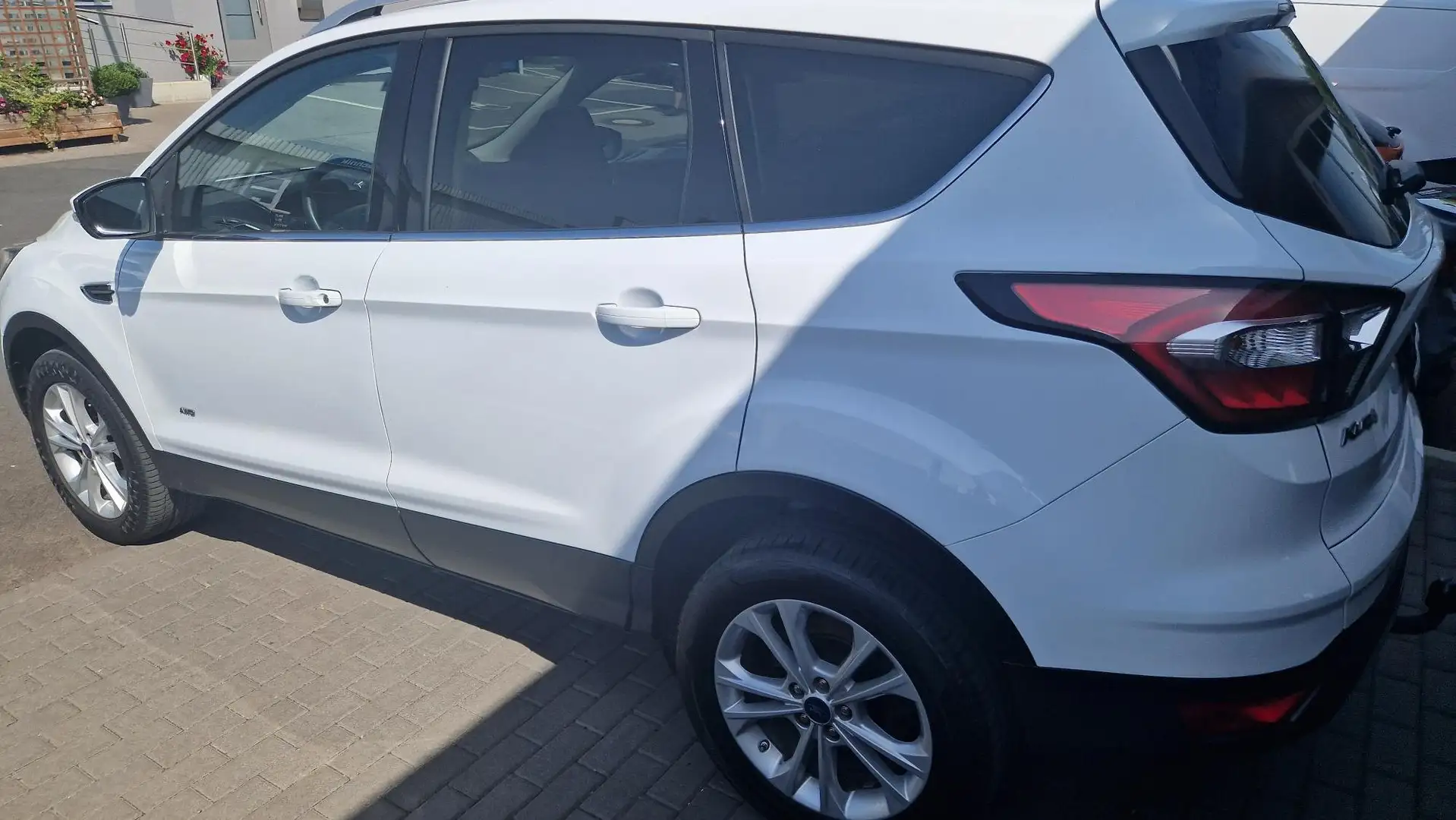 Ford Kuga Titanium 4x4 Weiß - 2