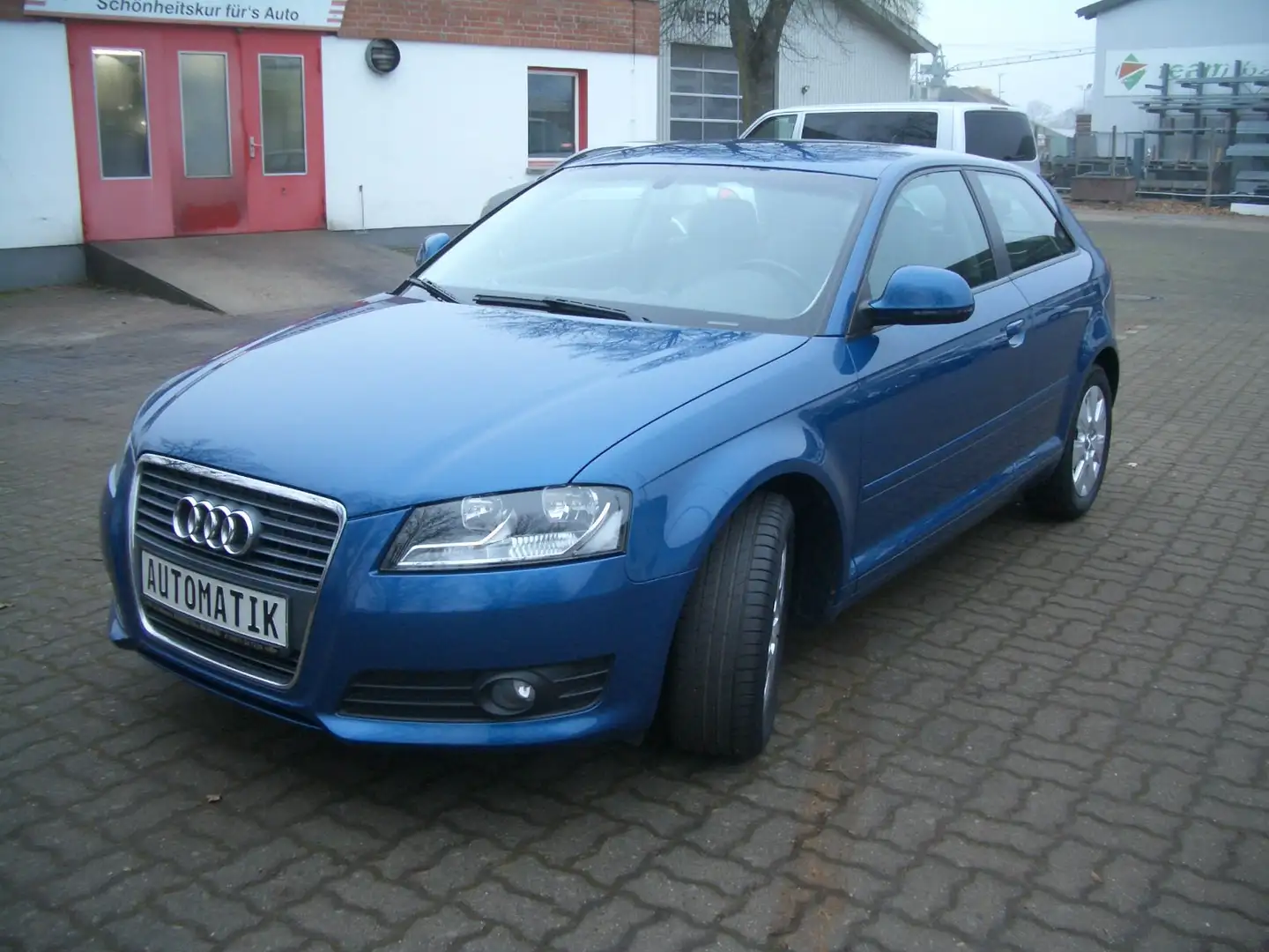 Audi A3 Attraction Automatik So-Wi PDC SiHzg Tempom TOP!!! Blau - 1