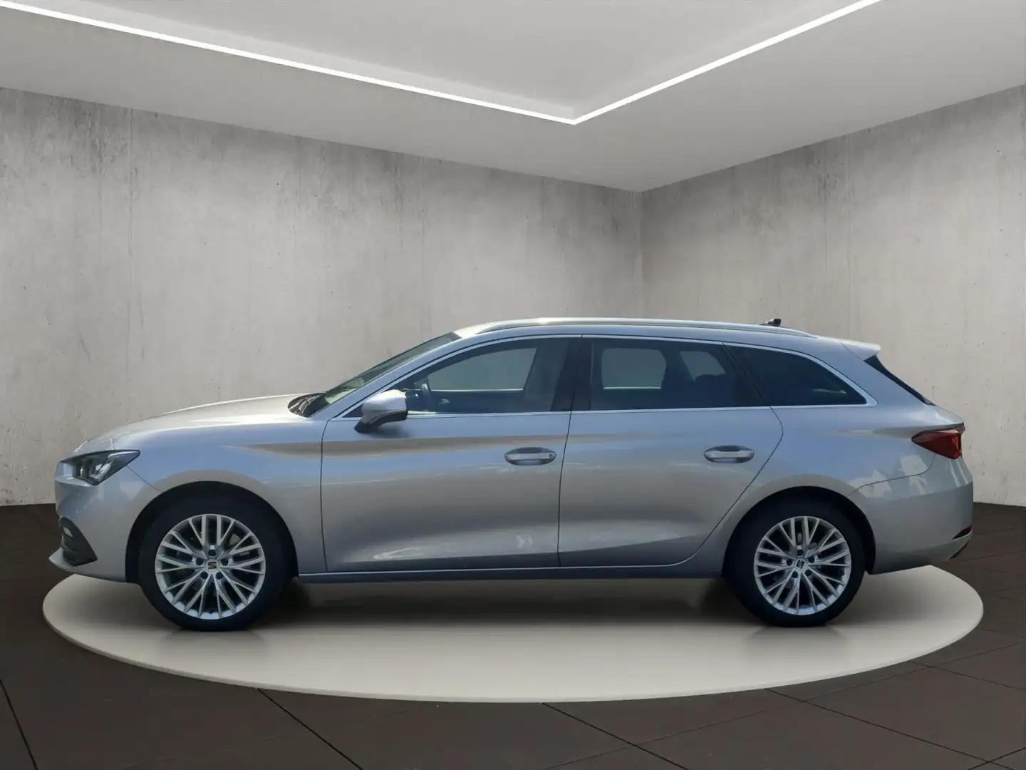 SEAT Leon Sportstourer XCELLENCE Silber - 2