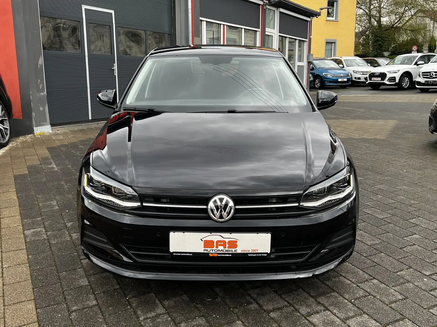 Volkswagen Polo VI 1.0 TSI*DSG*NAVI*LED*ACC*KAMERA* Schwarz - 2