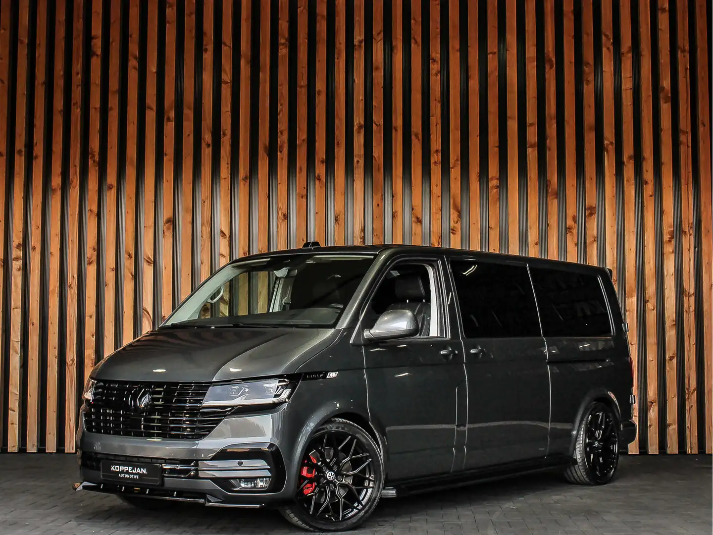 Volkswagen T6.1 Transporter 2.0 TDI 204PK DSG 4Motion Bestelwagen L2H1 | BULLI Grijs - 2