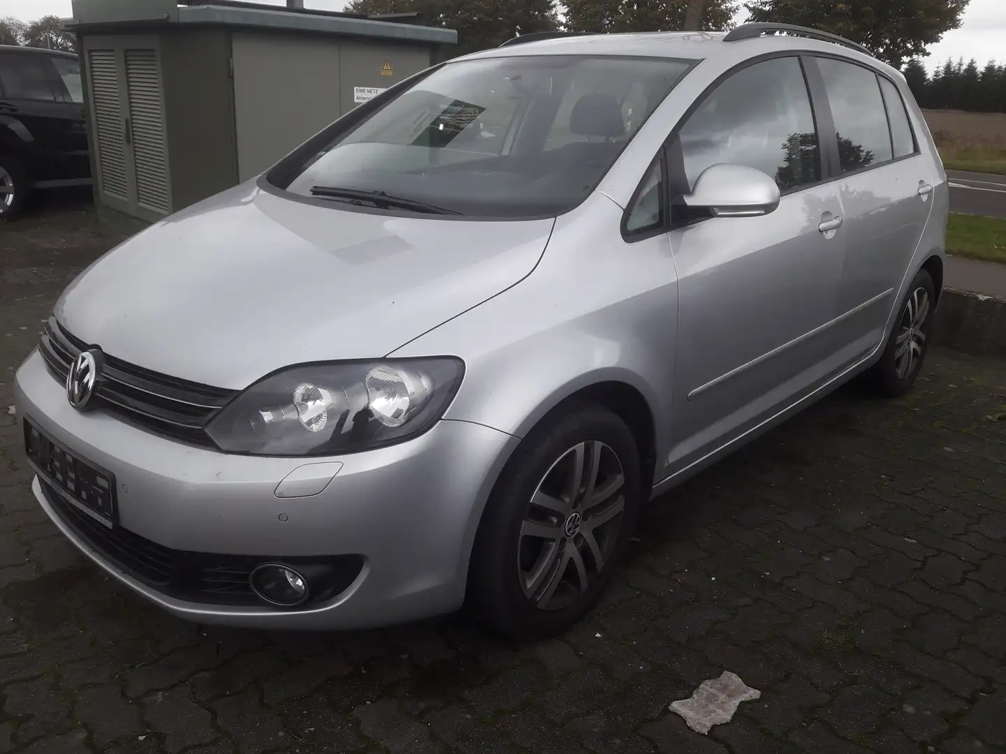 Volkswagen Golf Plus Comfortline 1,4 +Tempo+Shzg+Klima 2-Zonen Grau - 1