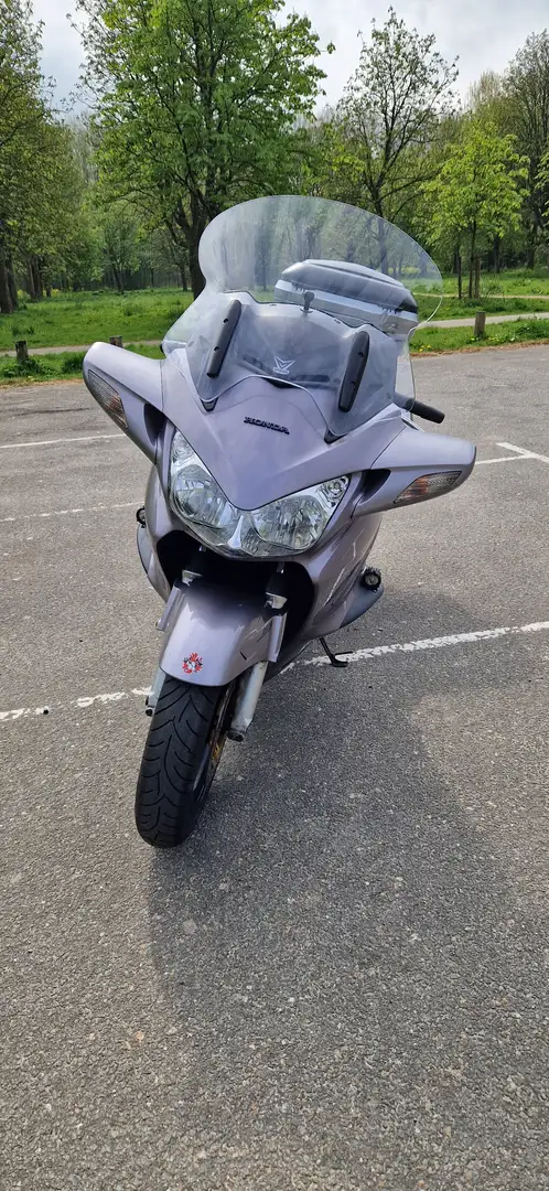 Honda ST 1300 Zilver - 2