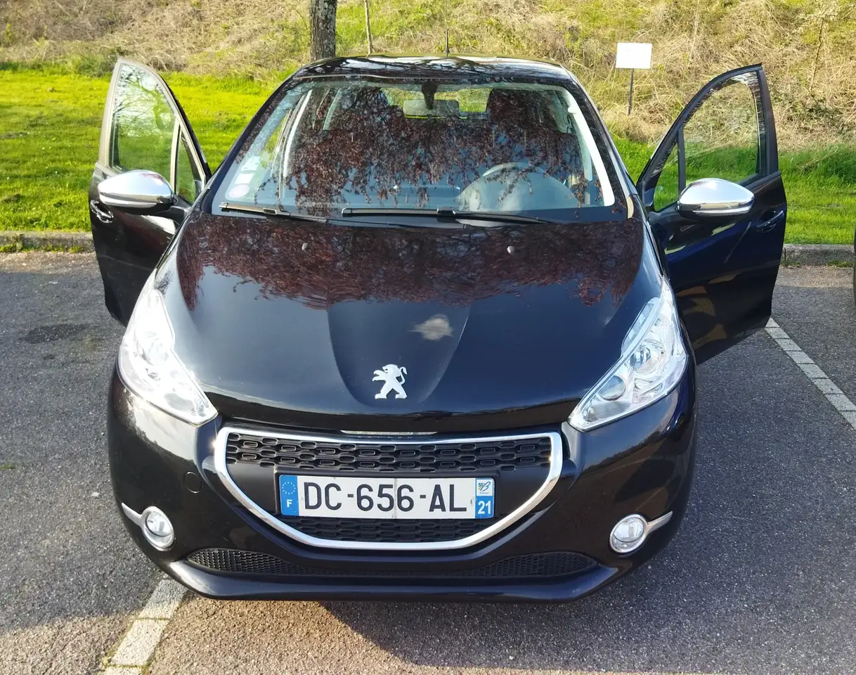 Peugeot 208 208 — photo 5