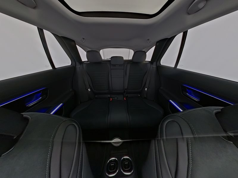 Mercedes-Benz C 180 T AMG Line+NIGHT+PANORAMA-SD+AHK+MEMORY+WI — photo 7