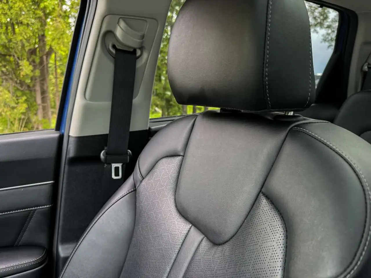 Kia Sorento photo Kia Sorento