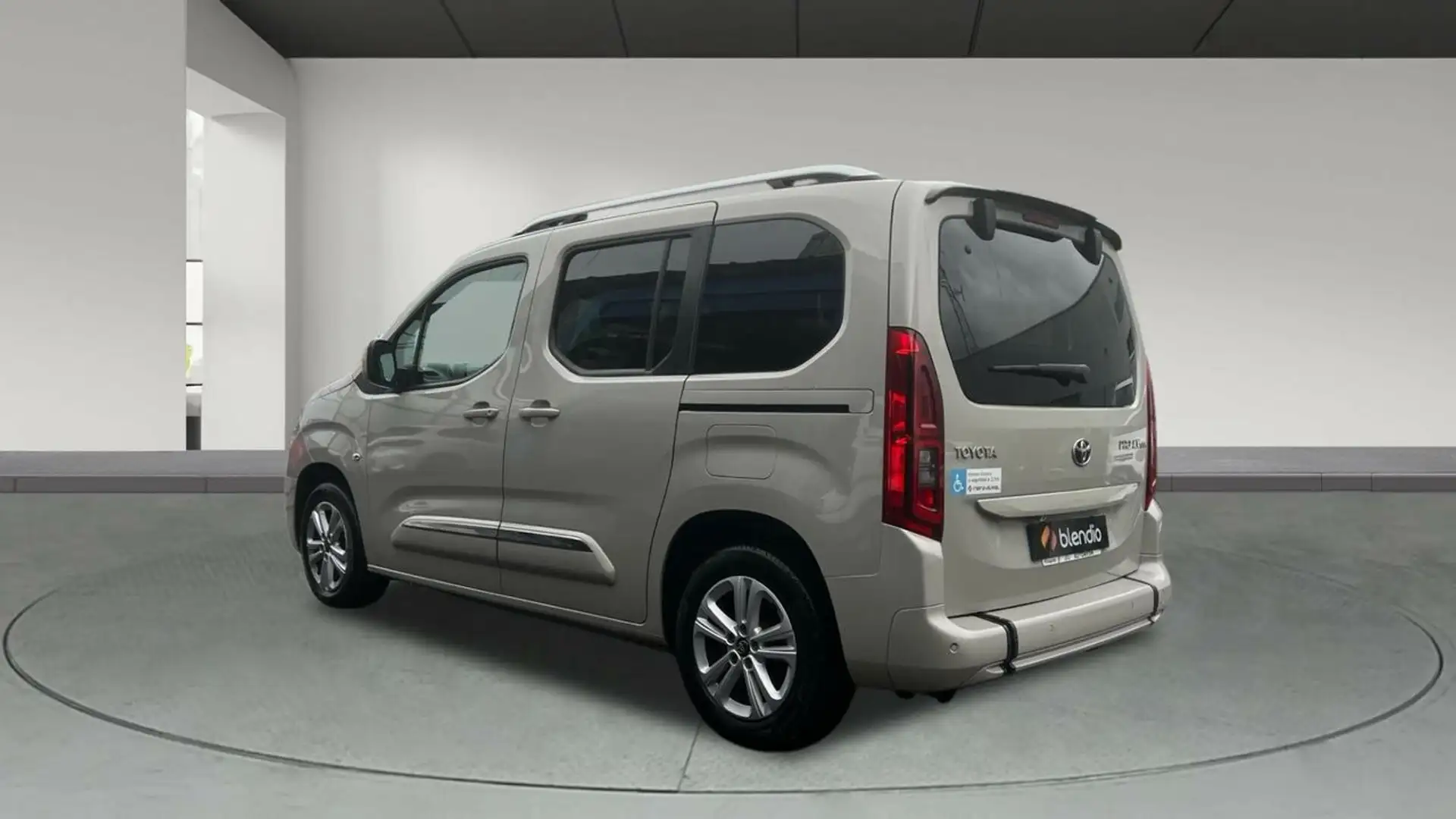 Toyota Proace City 1.2 96KW FAMILY ACTIVE SWB AUTO 131CV Grijs - 2