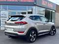 Hyundai TUCSON 1.7 CRDi 2WD/Etat neuf/Gps/Airco/Camera/Euro6b Noir - thumbnail 4