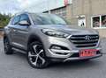 Hyundai TUCSON 1.7 CRDi 2WD/Etat neuf/Gps/Airco/Camera/Euro6b Noir - thumbnail 2