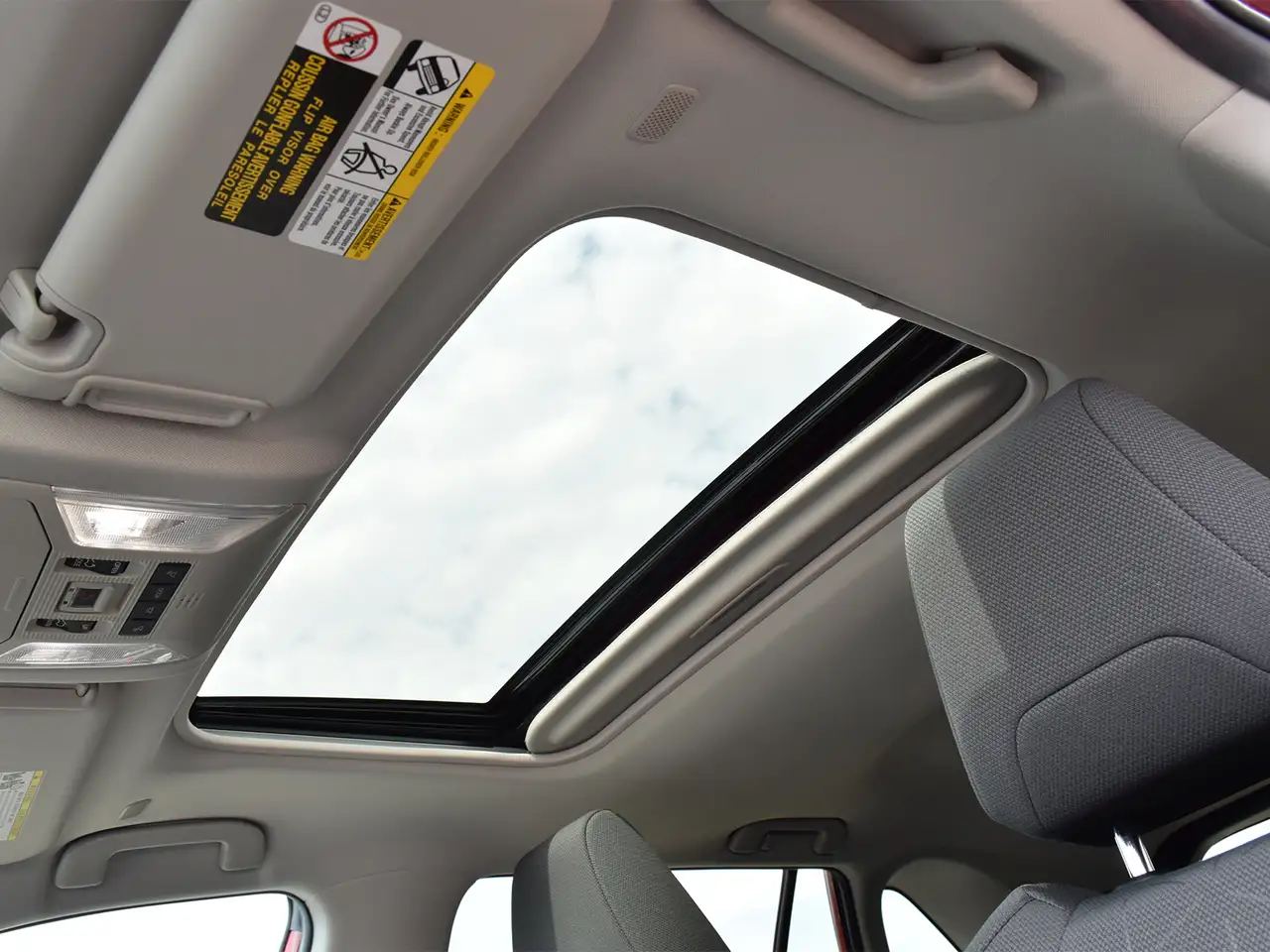 Toyota RAV 4 photo Toyota RAV 4