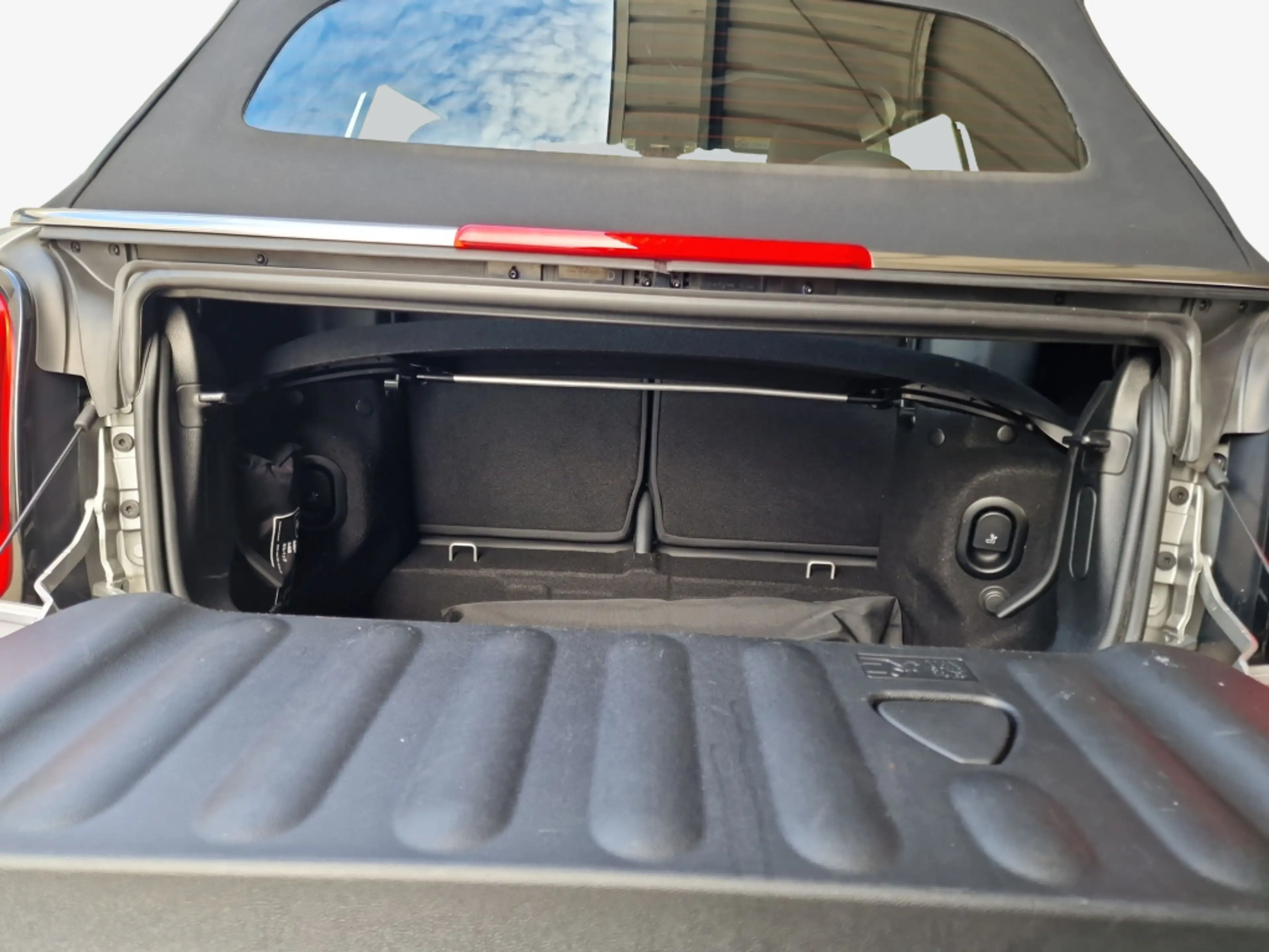 MINI Cooper Cabrio Cooper Cabrio Aut. Classic Trim, RFK, SHZ, PDC — photo 9
