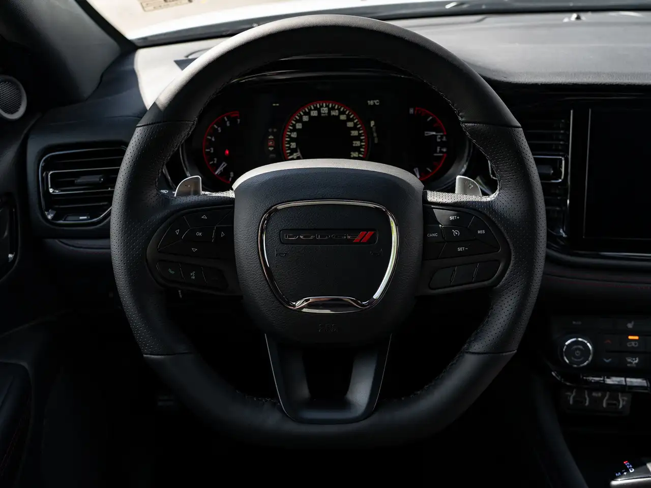 Dodge Durango снимка Dodge Durango