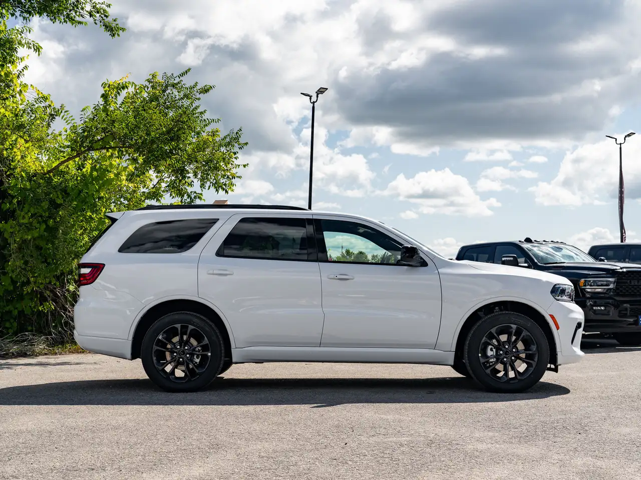 Dodge Durango снимка Dodge Durango