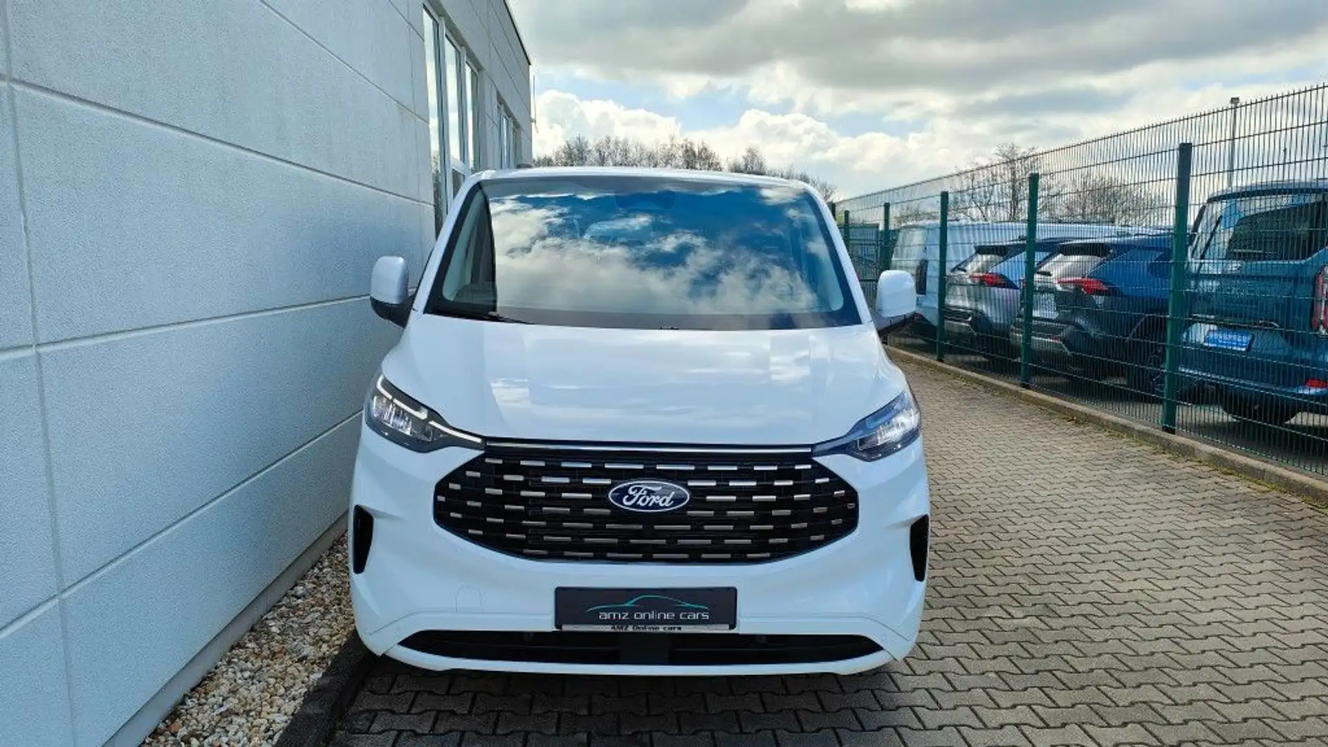 FORD Tourneo