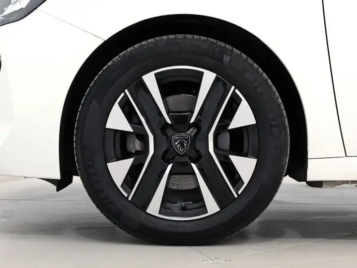 Peugeot 208 2025, foto 11