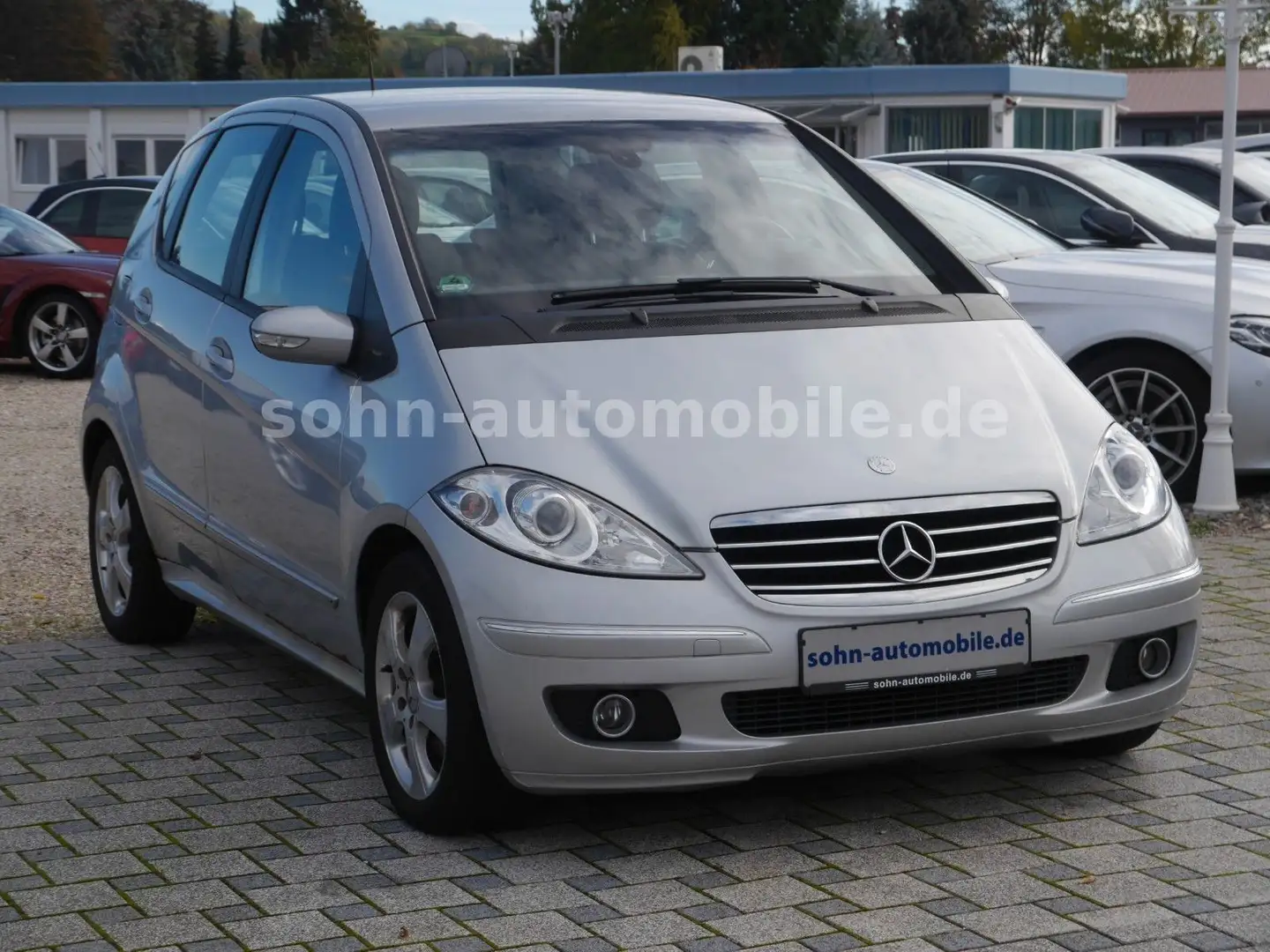 Mercedes-Benz A 170 Klima/Navi/Leder/Sitzheizung/AHK/5-Türer Argintiu - 2