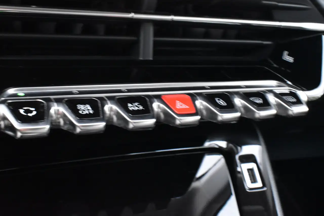 Peugeot 2008 PureTech 110 Allure Carplay Keyless Trekhaak, миниатюра 13