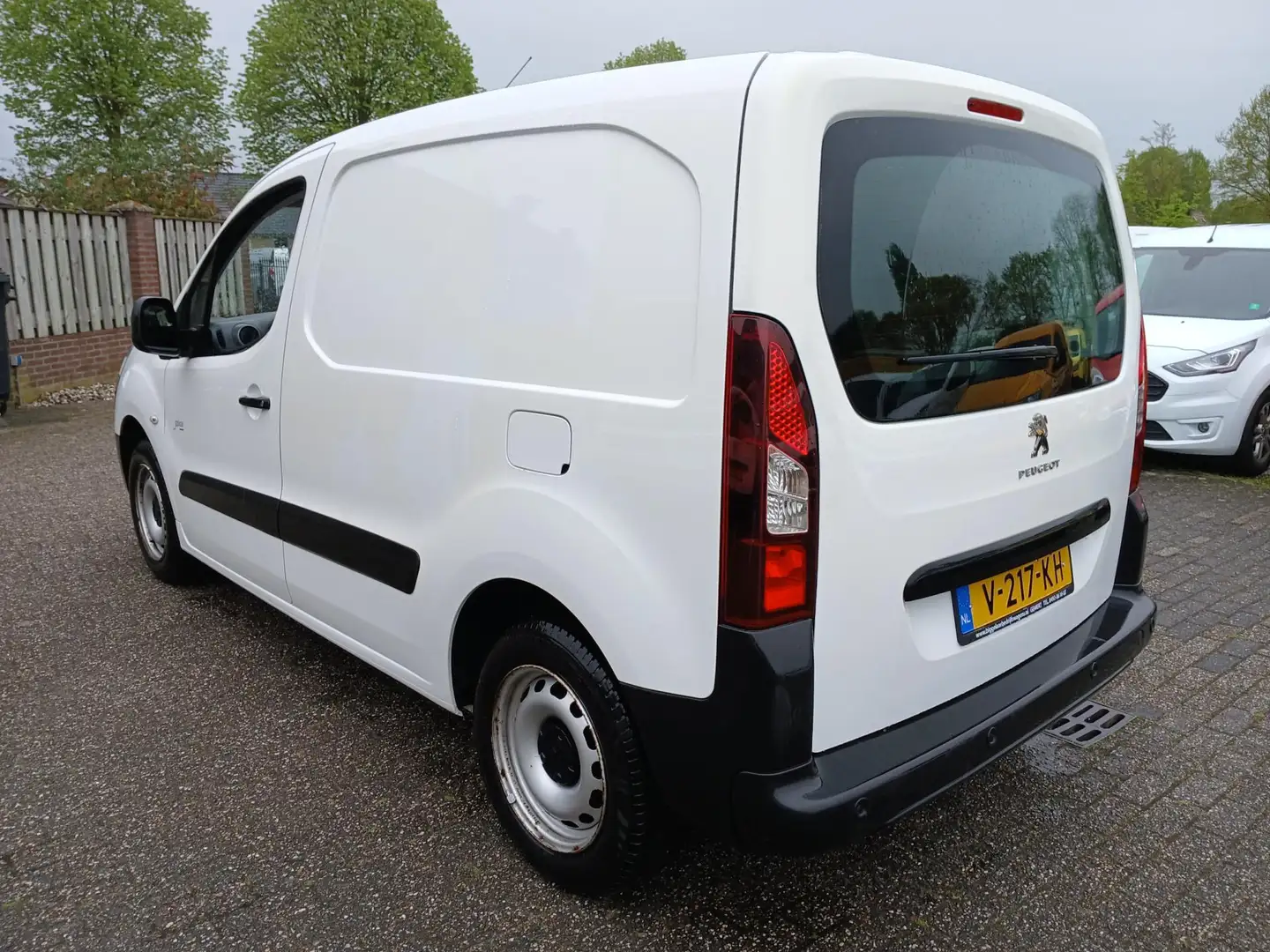 Peugeot Partner 120 1.6 BlueHDi 100 L1 Premium S&S automaat airco Blanco - 2