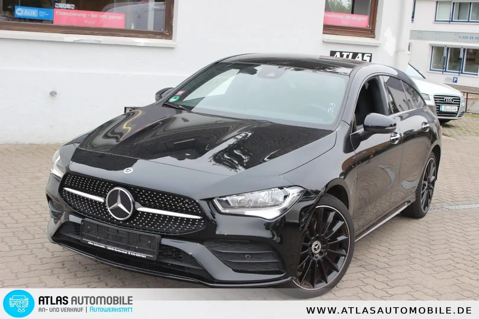 Mercedes-Benz CLA 250 DCT AMG LINE PANORAMADACH Schwarz - 1