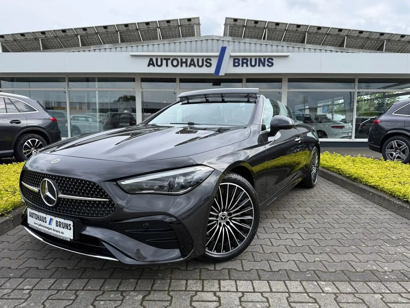 Mercedes-Benz CLE 180 CABRIO, AMG, LED, PTS, RFK, Tot, Keyless, Memory Grau - 2