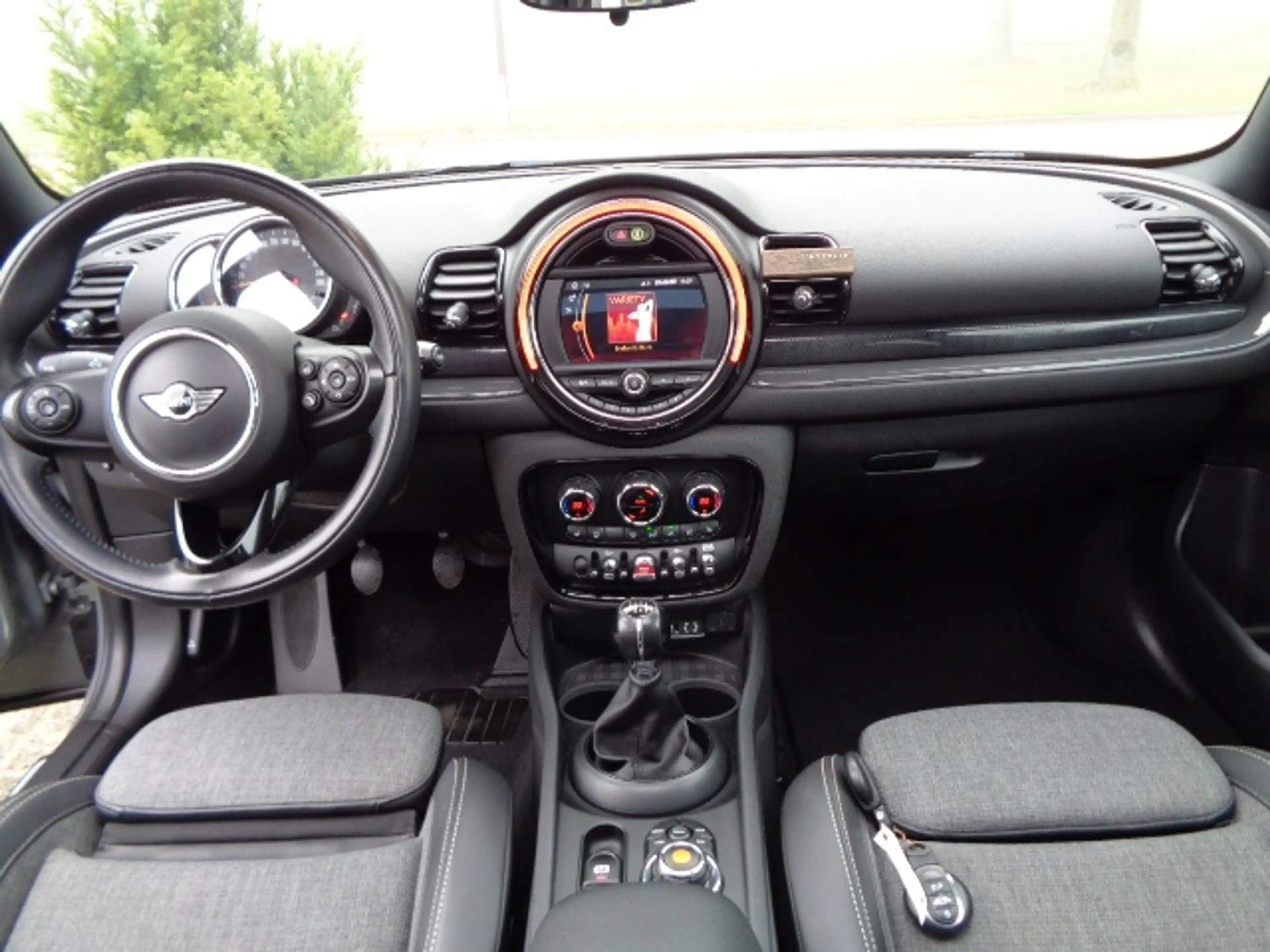 MINI One Clubman 1.5 — photo 12