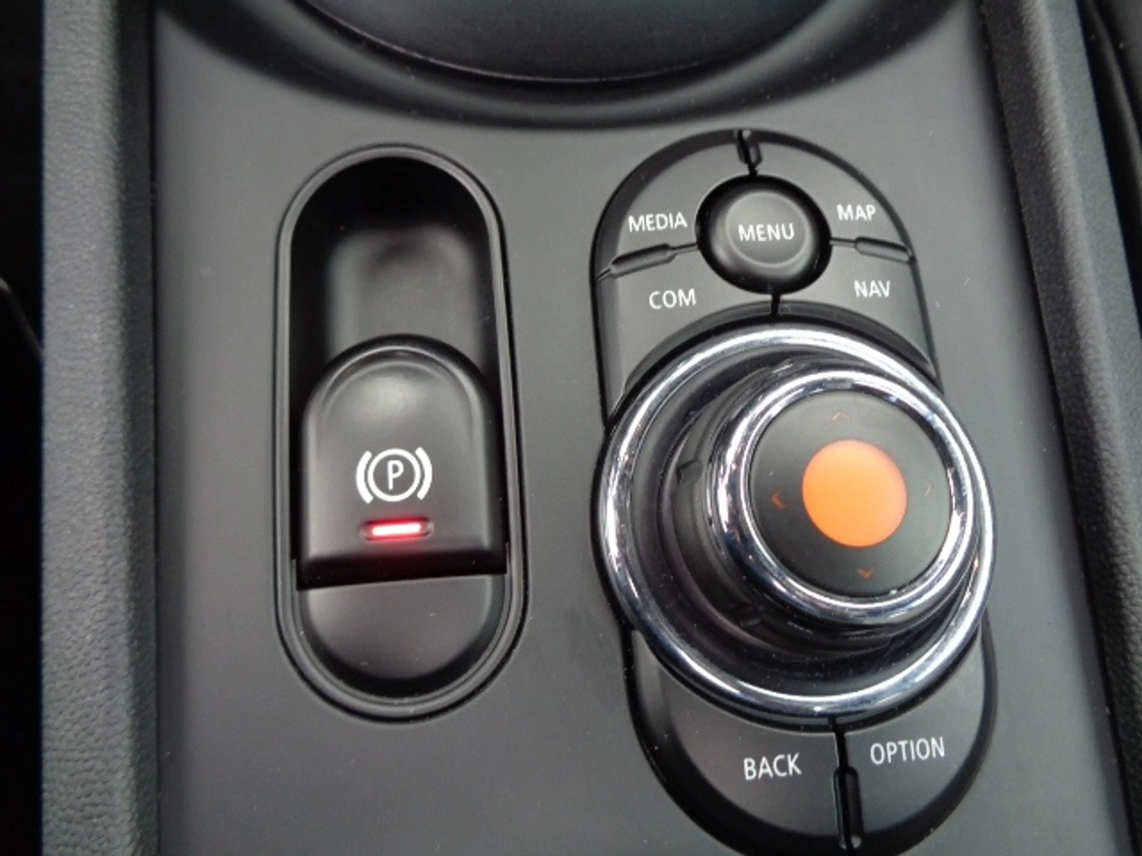 MINI One Clubman 1.5 — photo 15