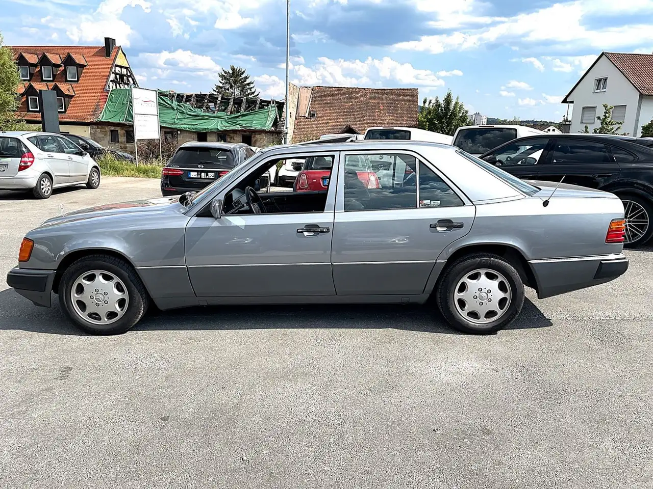 Mercedes-Benz 230 E/AUTOMATIK/SPORTLINE-SITZE/EL.FENSTER/SERVOL, foto 7
