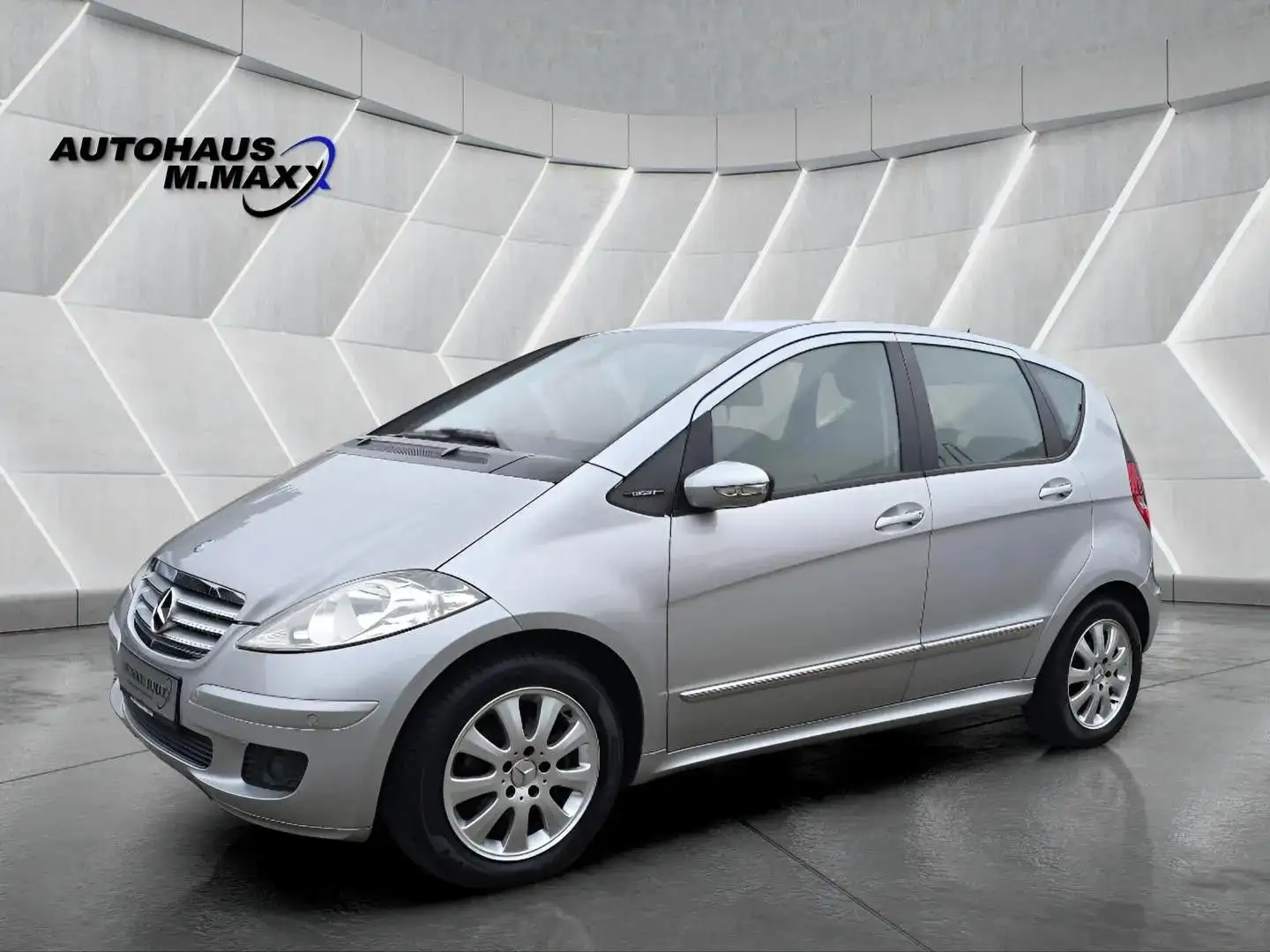 Mercedes-Benz A 200 Elegance *Automatik*Navi*PDC Silber - 1