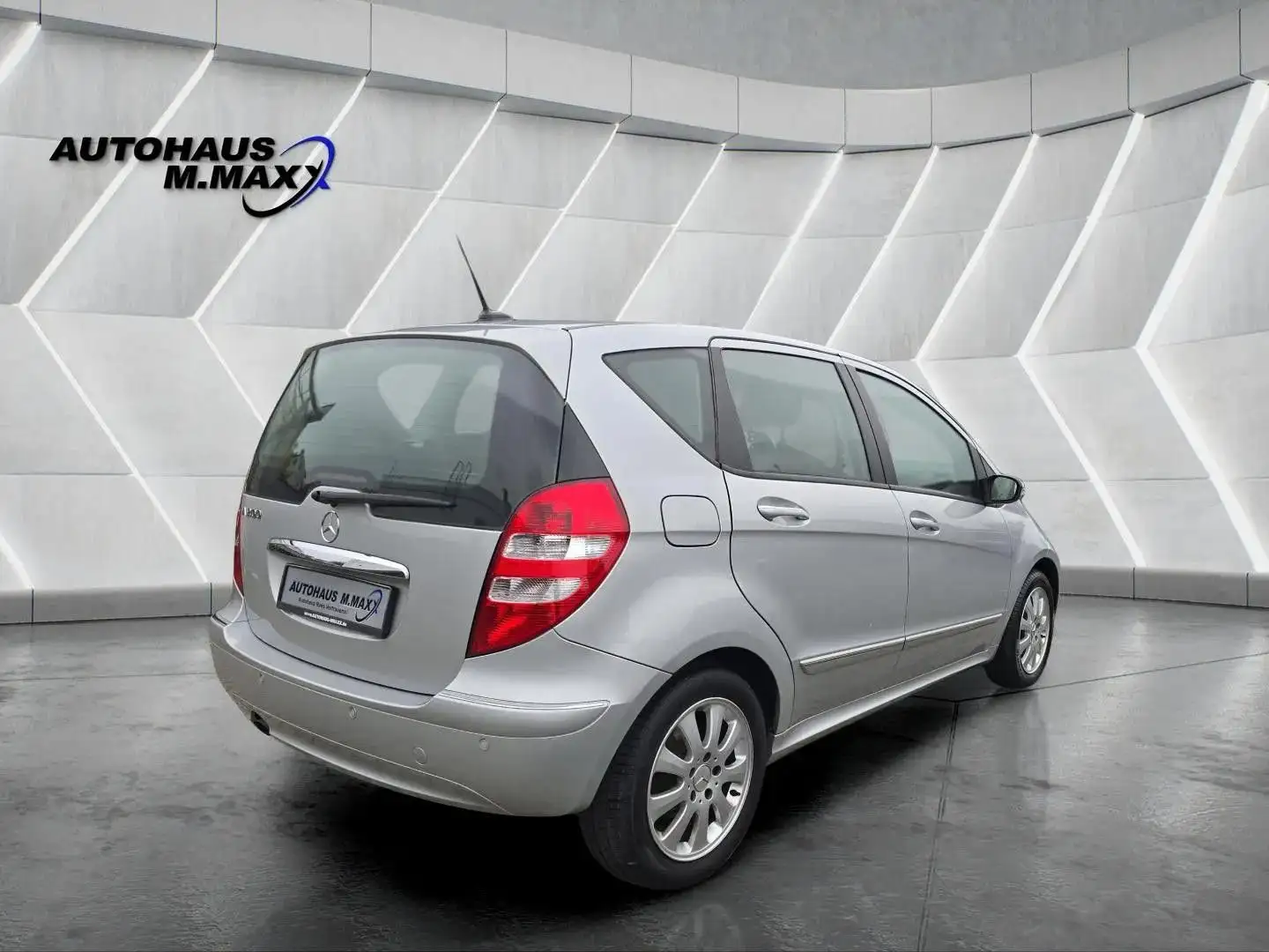 Mercedes-Benz A 200 Elegance *Automatik*Navi*PDC Silber - 2