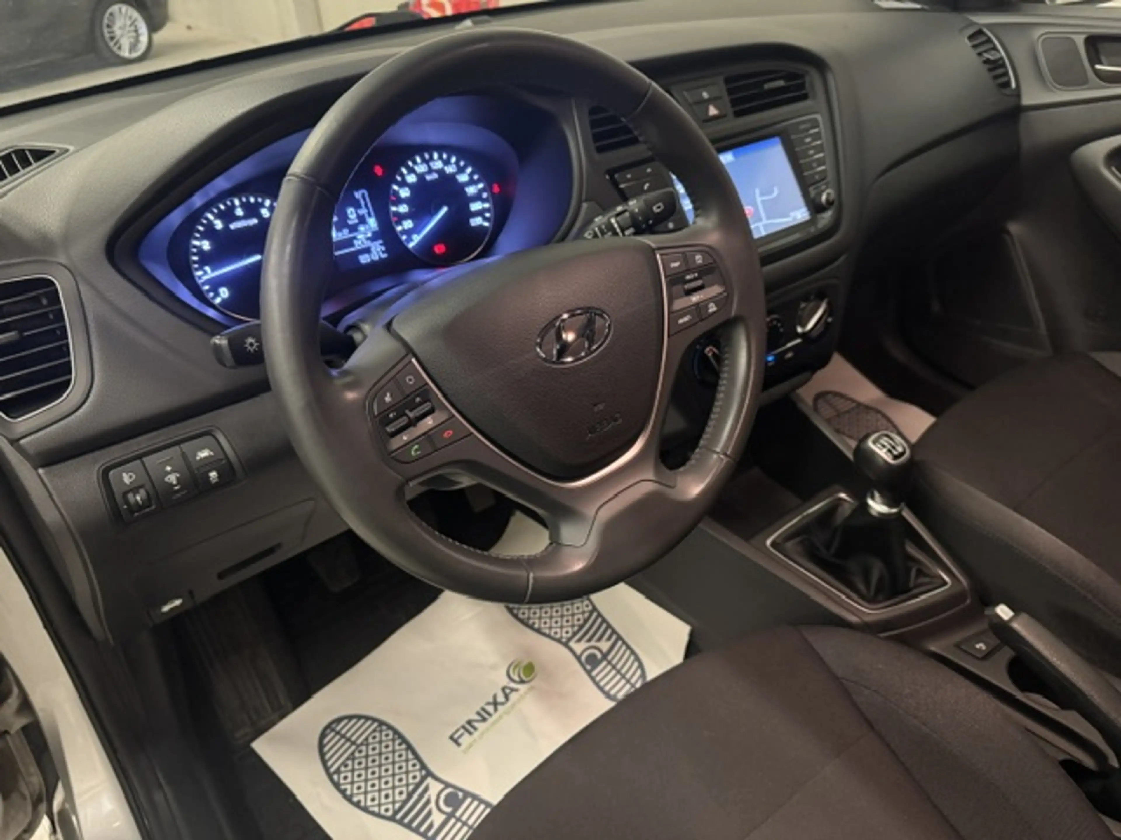 Hyundai i20 1.2i Benzine GO! Airco-Camera-Lane Assist-GPS-Cruise-1St eig... + Garantie — photo 10