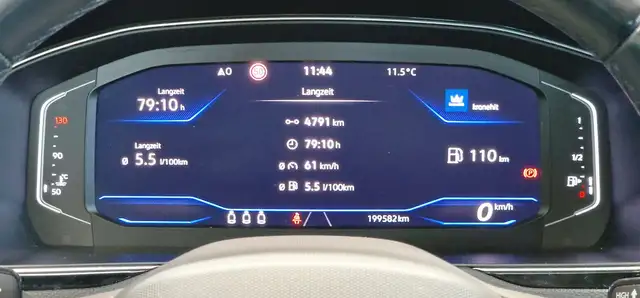 Volkswagen Passat view 14