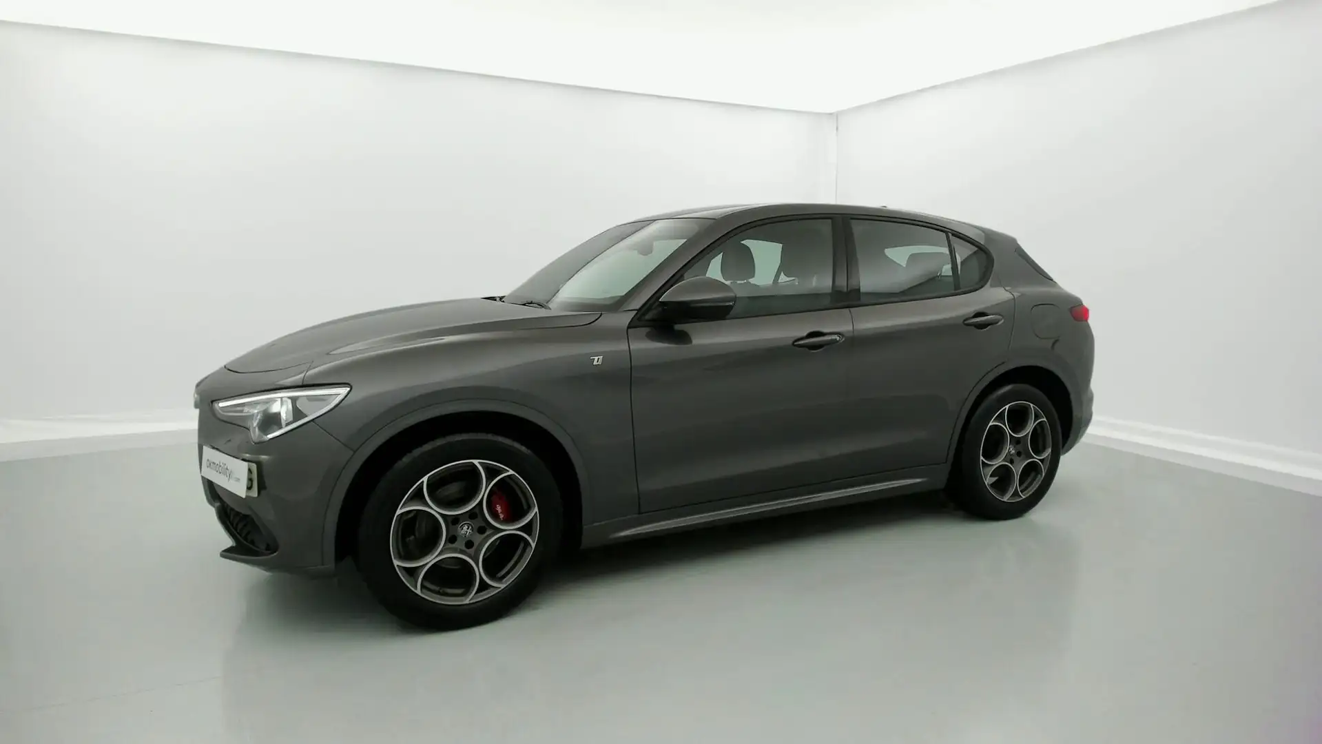 Alfa Romeo Stelvio 2.2 Villa D´Este Q4 210 Aut. Plateado - 2