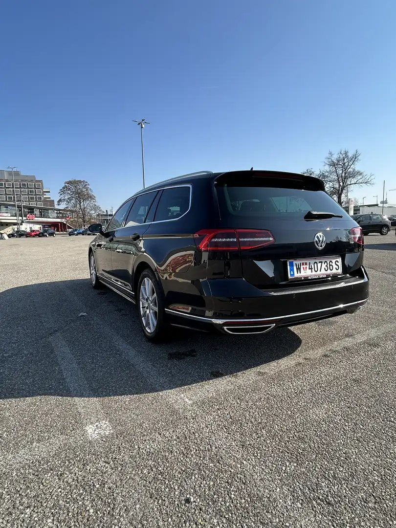 Volkswagen Passat Highline 2,0 TDI DSG Schwarz - 1