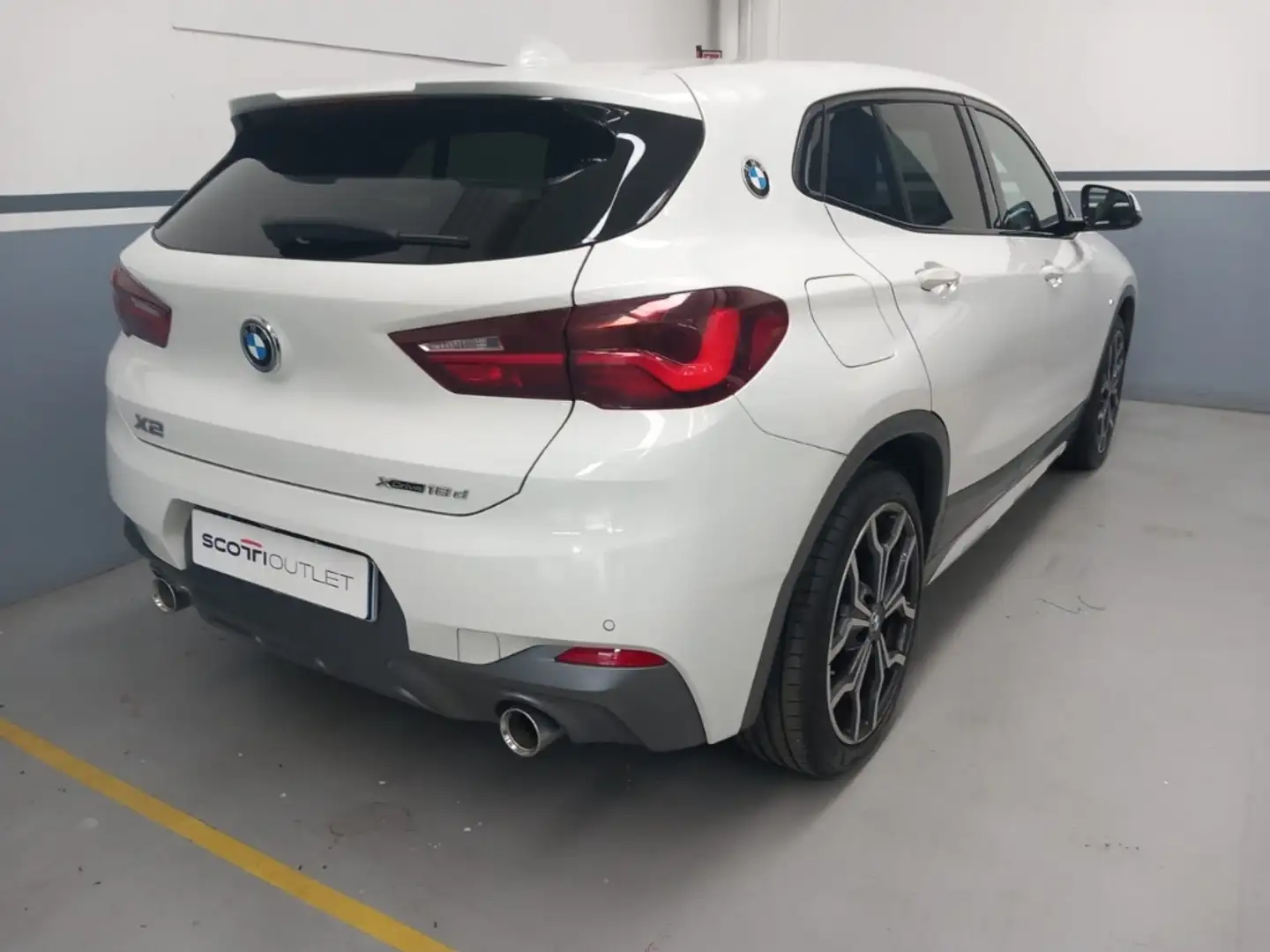 BMW X2 xdrive18d Msport X auto Bianco - 2