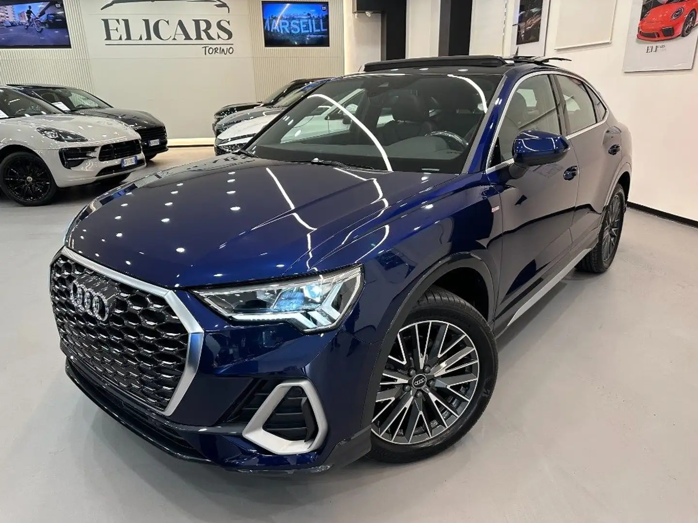 Audi Q3 35 TDI S tronic S line edition Blu/Azzurro - 1