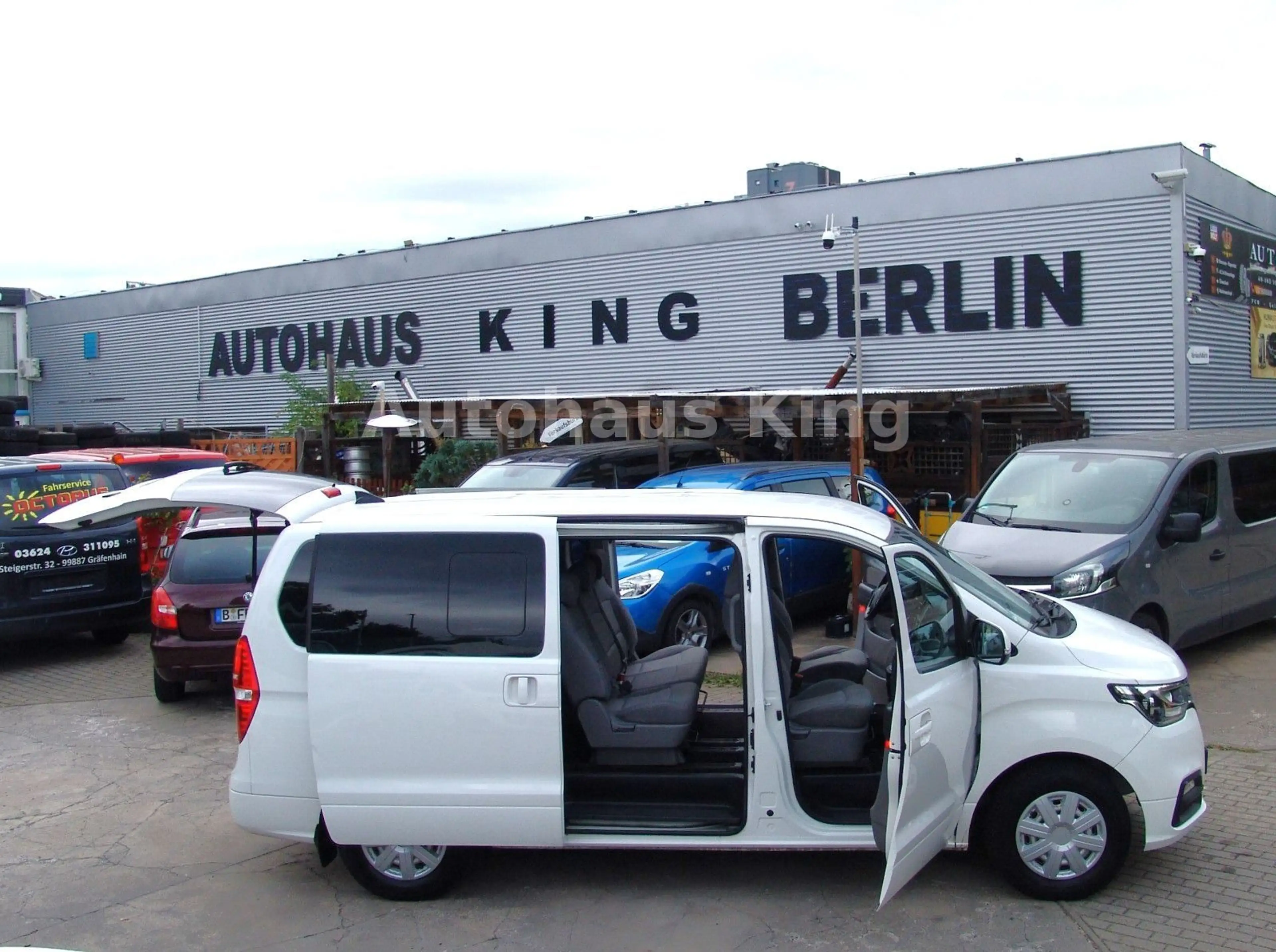 Hyundai H-1 Travel Trend neues Modell -AUT/NAVI/8Sit — photo 4