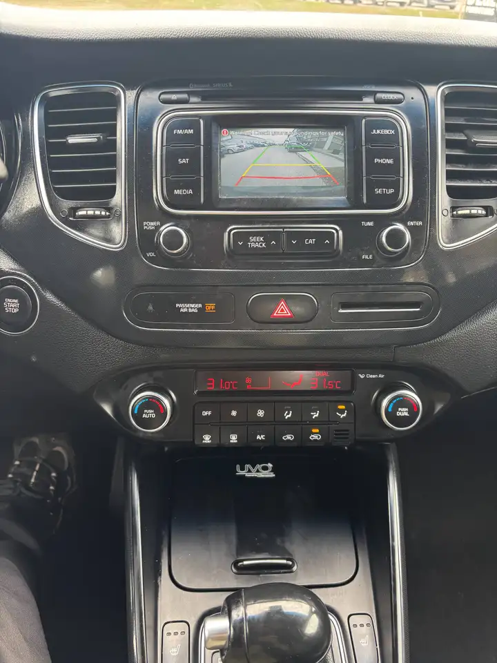 Kia Rondo fotografie Kia Rondo