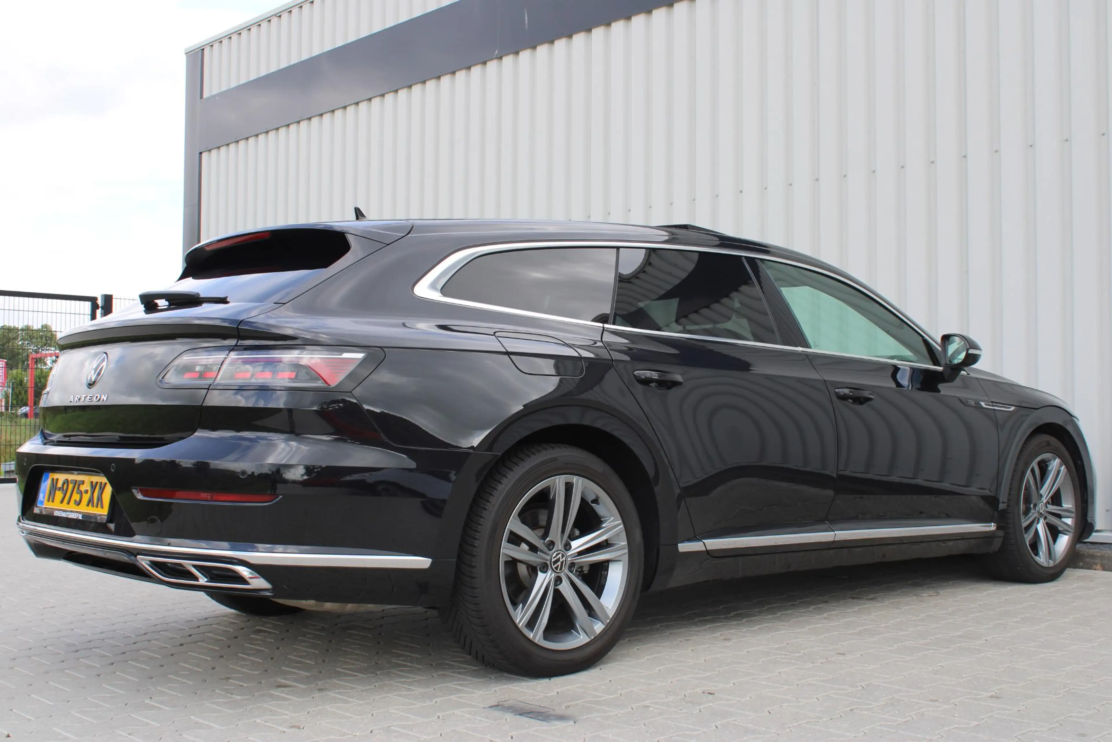 Volkswagen Arteon Shooting Brake 2.0 TSI R-Line Business+ | Incl. 12 — photo 3