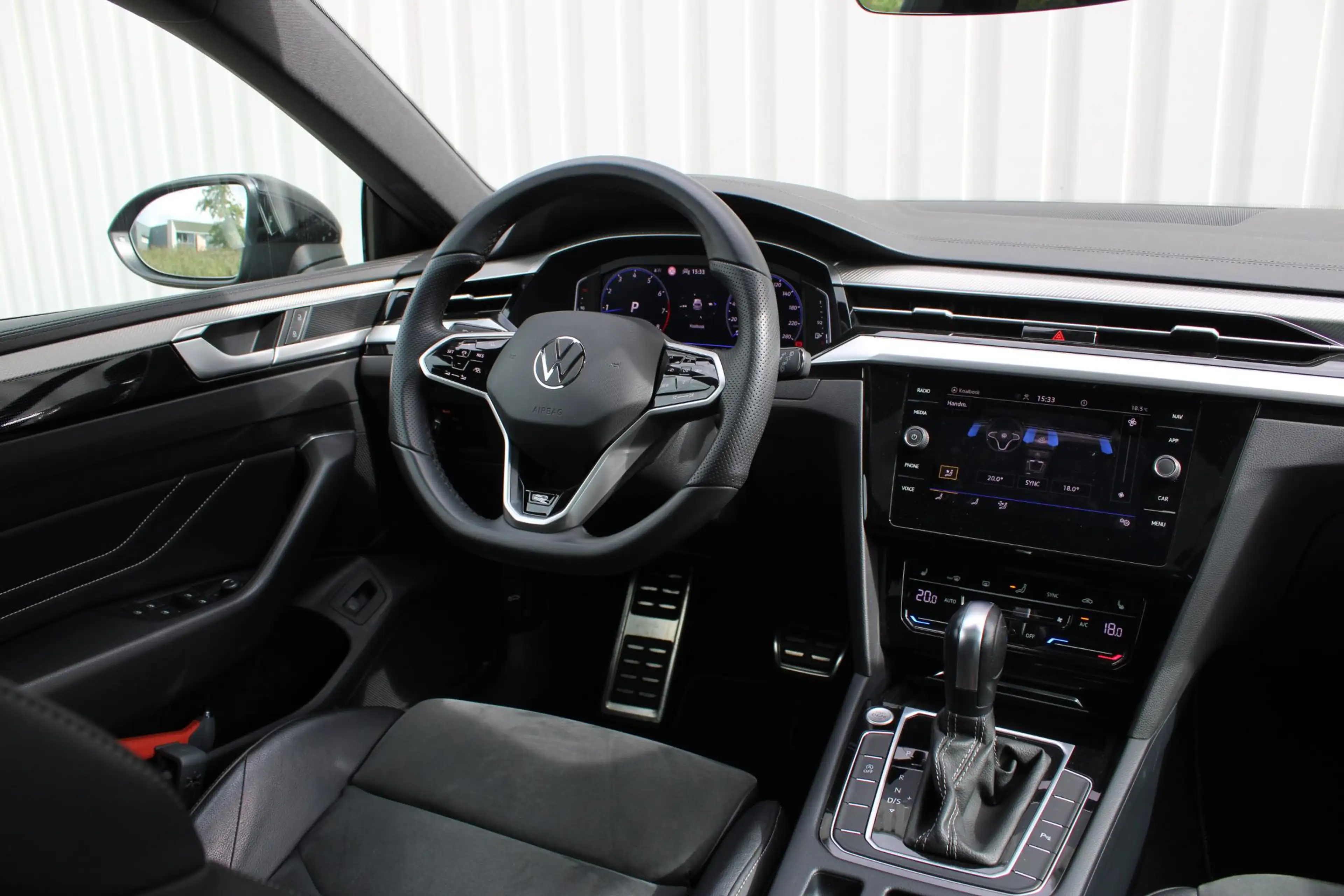 Volkswagen Arteon Shooting Brake 2.0 TSI R-Line Business+ | Incl. 12 — photo 2
