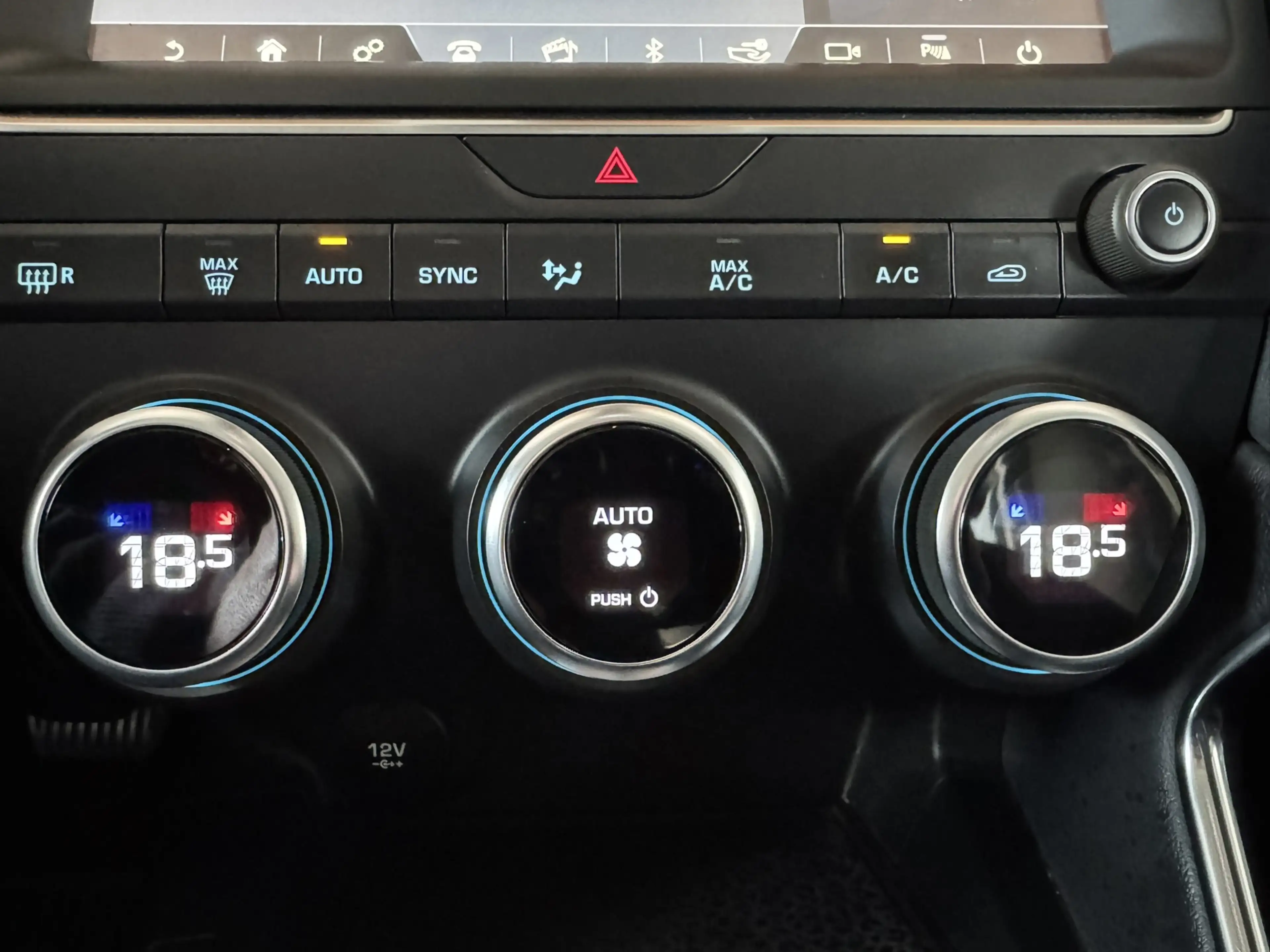 Jaguar E-Pace 2.0 P250 Automaat Clima Camera+Pdc Cruise Leder Tr — photo 5