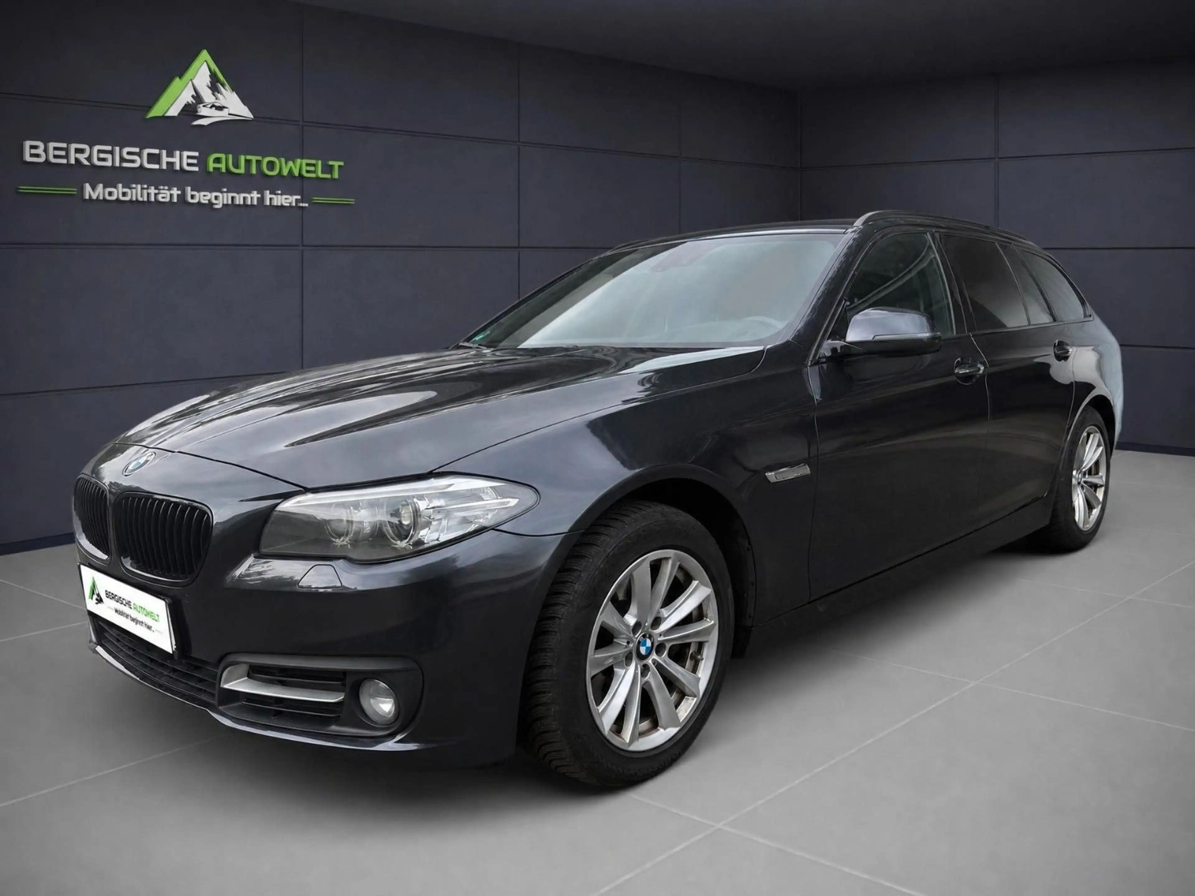 BMW 535 D X-DRIVE AUTM/PANO/AHK/NAVI/LEDER/HEAD-UP/ — photo 3