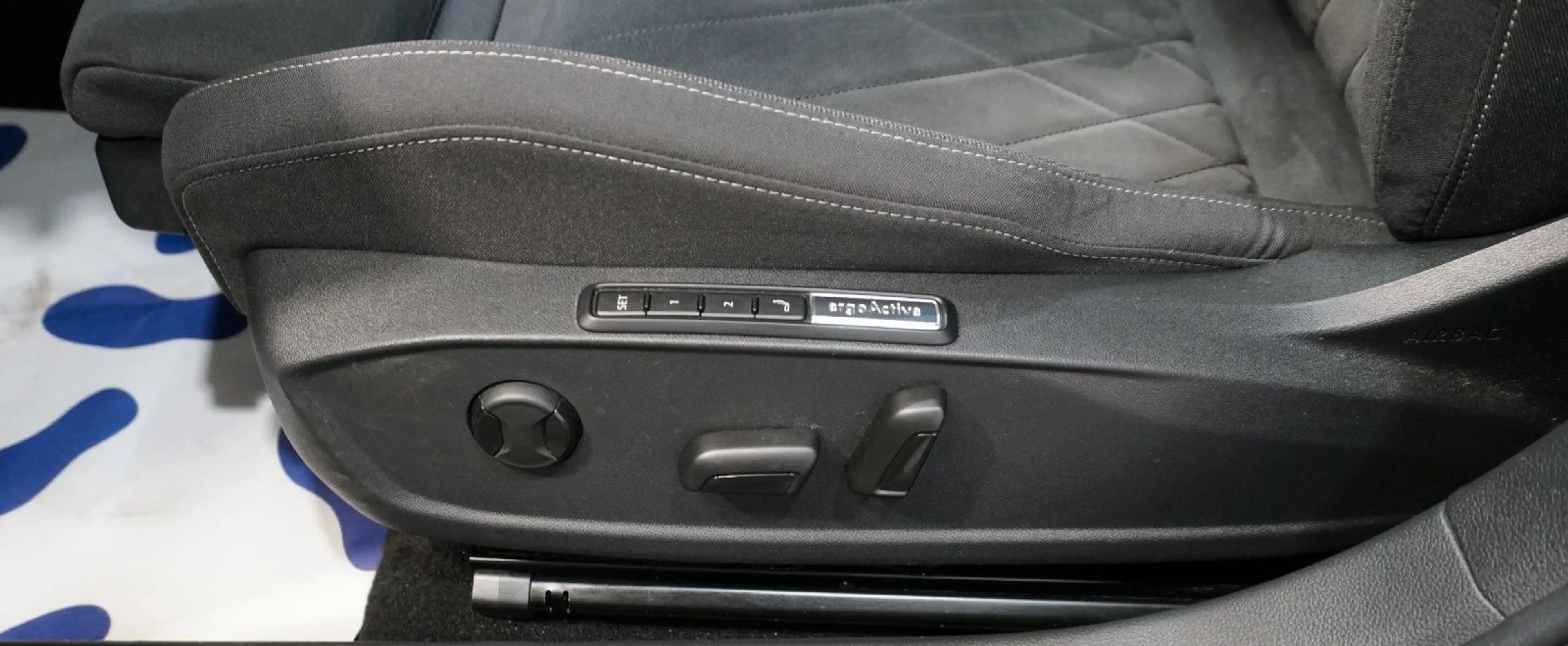 Volkswagen Golf VIII Variant Style 2.0 TDI *AHK*RFK*CARPLAY — photo 9