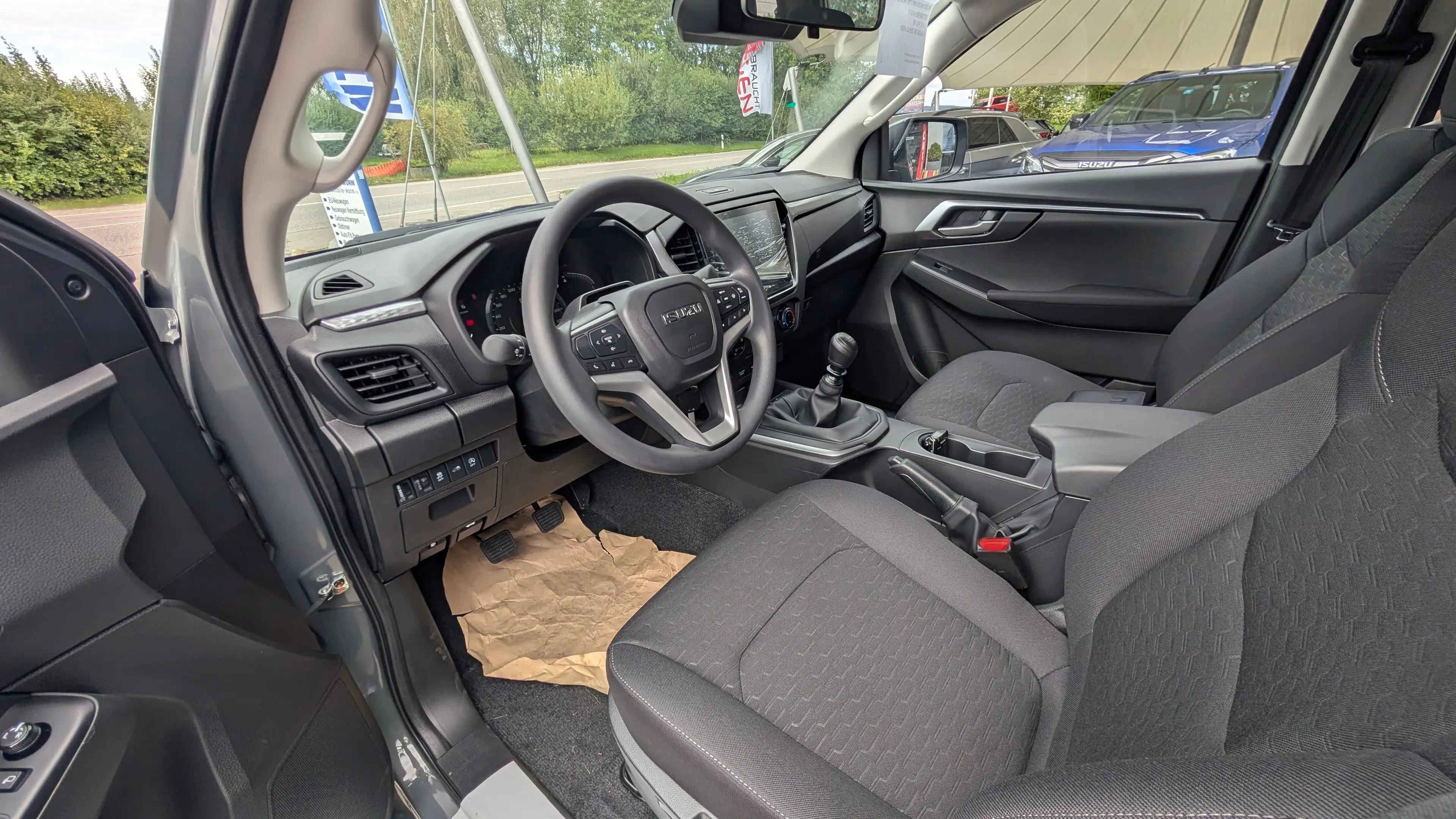 Isuzu D-Max D-Max 2.2 SCHALTER Double Cab 4WD LS — photo 14