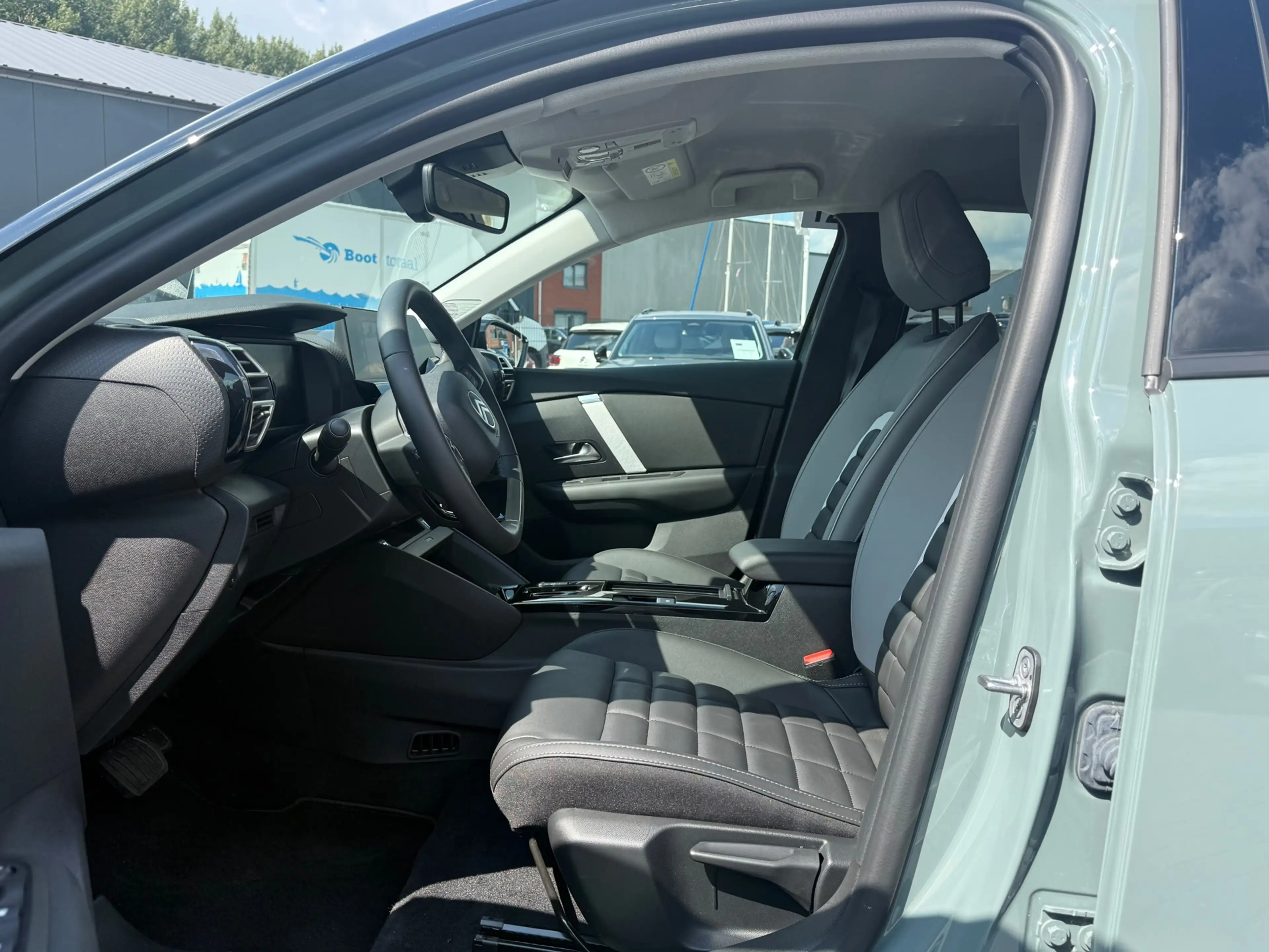 Citroen E-C4 Electric MAX 156 EXTENDED RANGE 54KWH 360 CAM HEAD UP LEER — photo 3